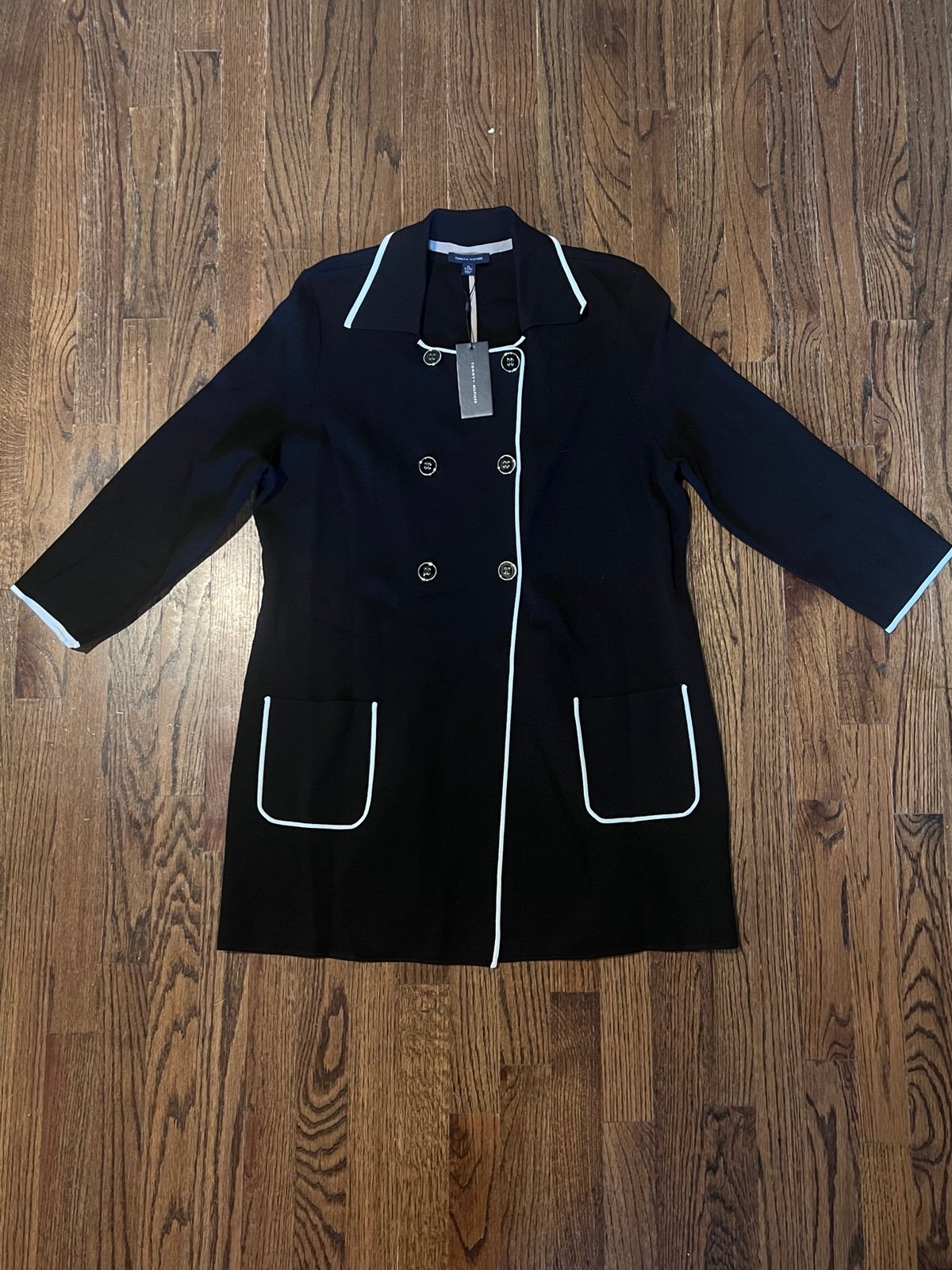 Tommy Hilfiger Black & White Peacoat Sweater, Size XL