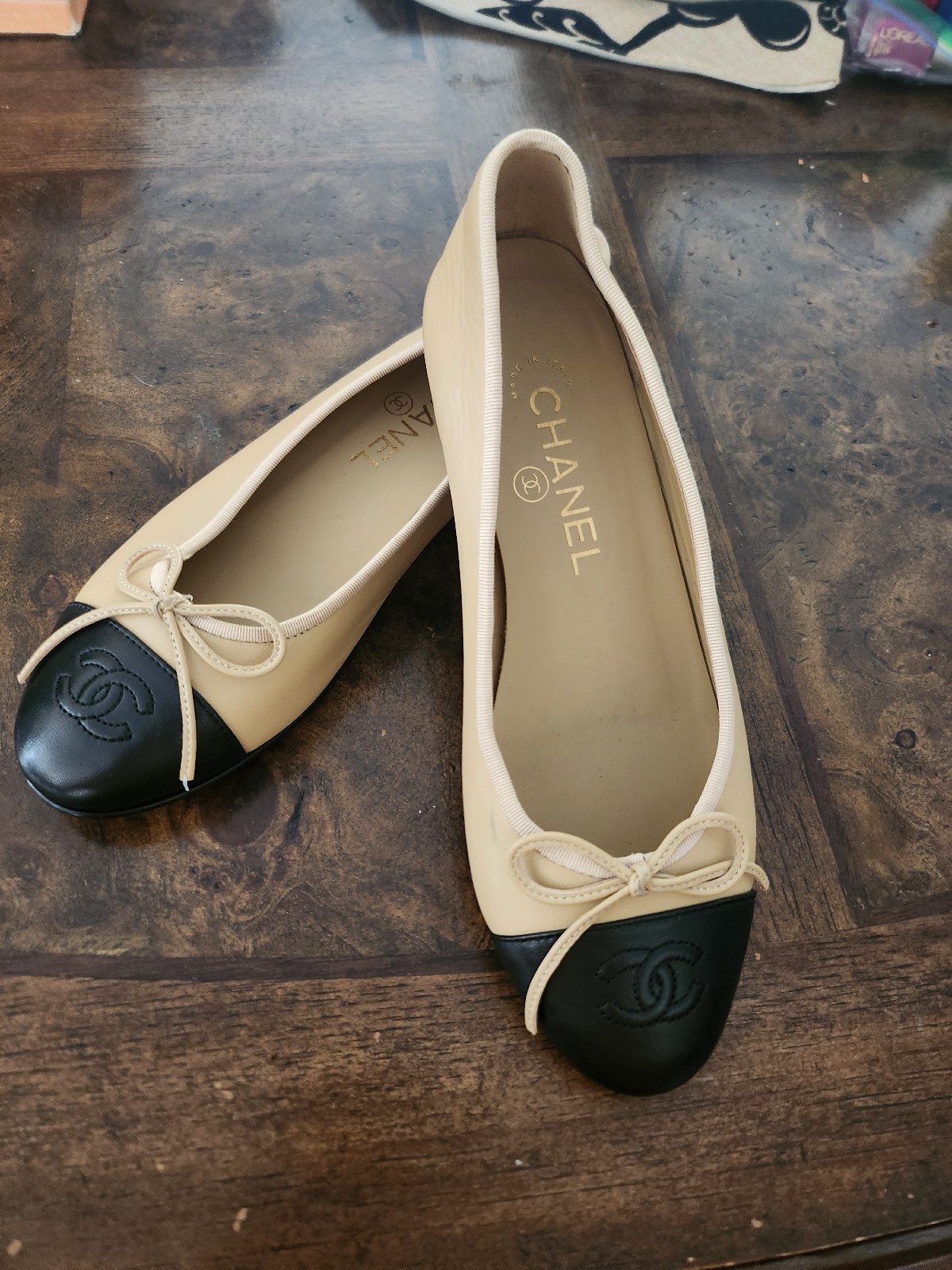 Chanel ballet flats size 38