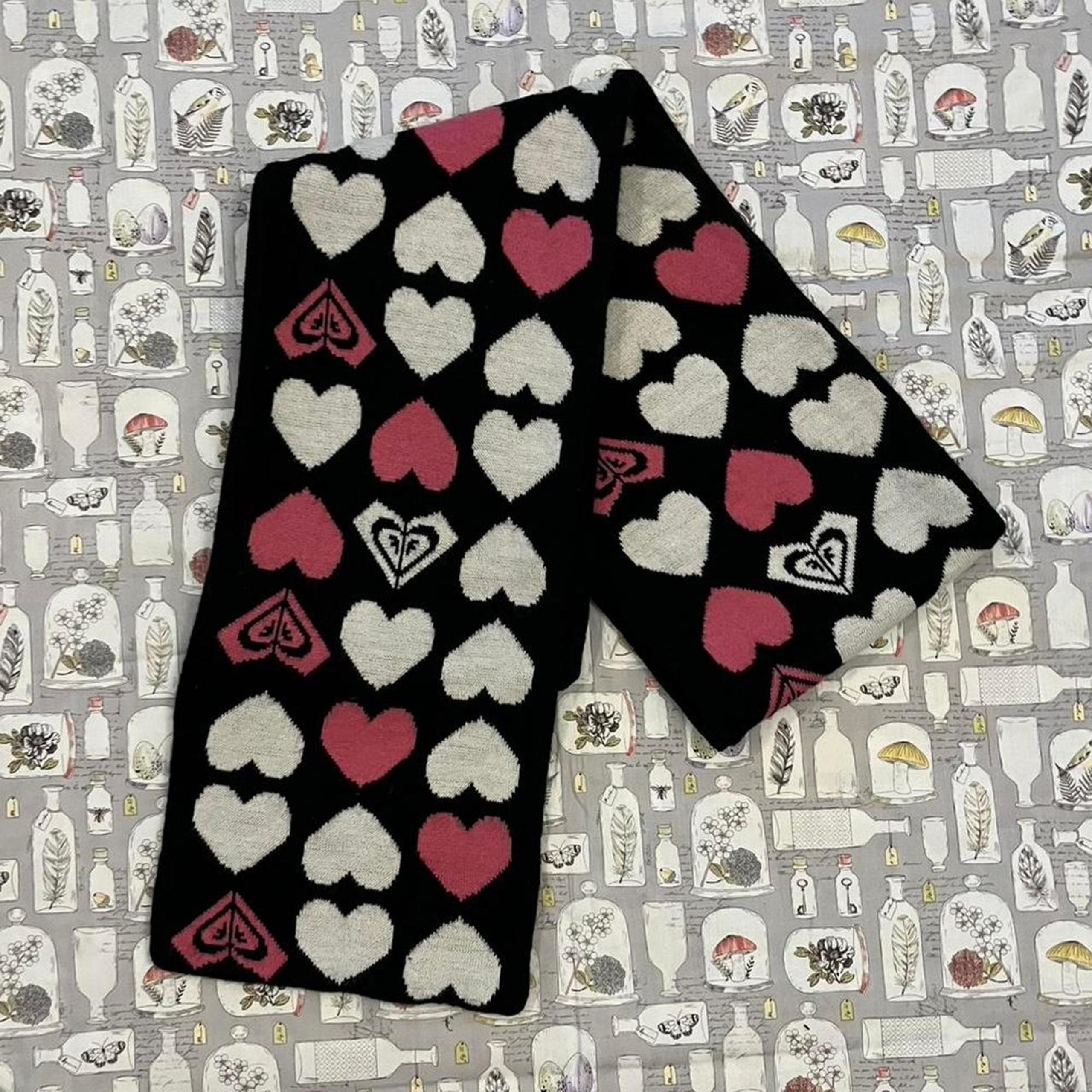 Y2k roxy scarf black