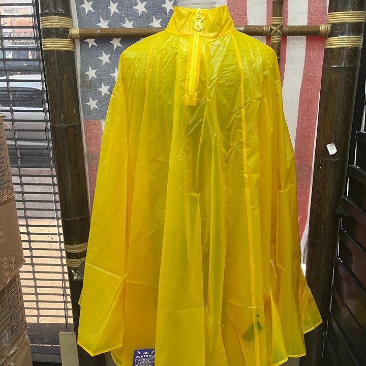 NWT Kappa Kontroll 1pc Cape