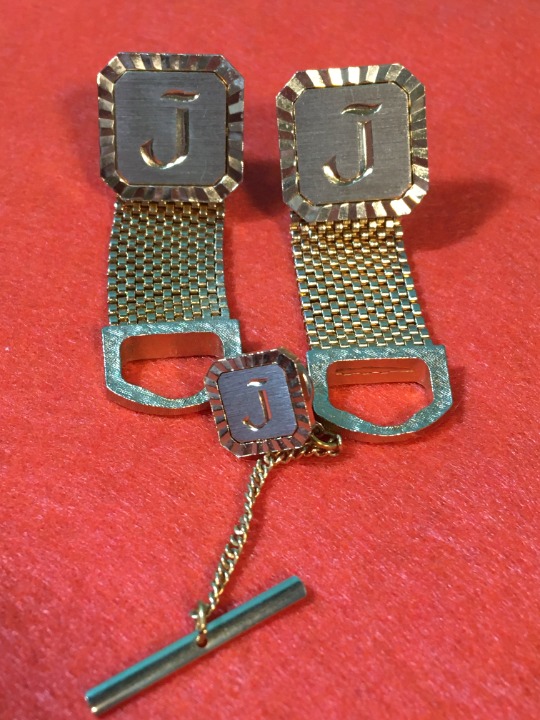 Vintage mens J Cufflink & Tie Tack set