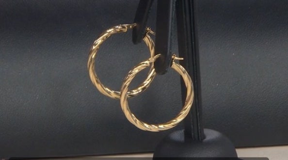 10kt gold hoop earrings