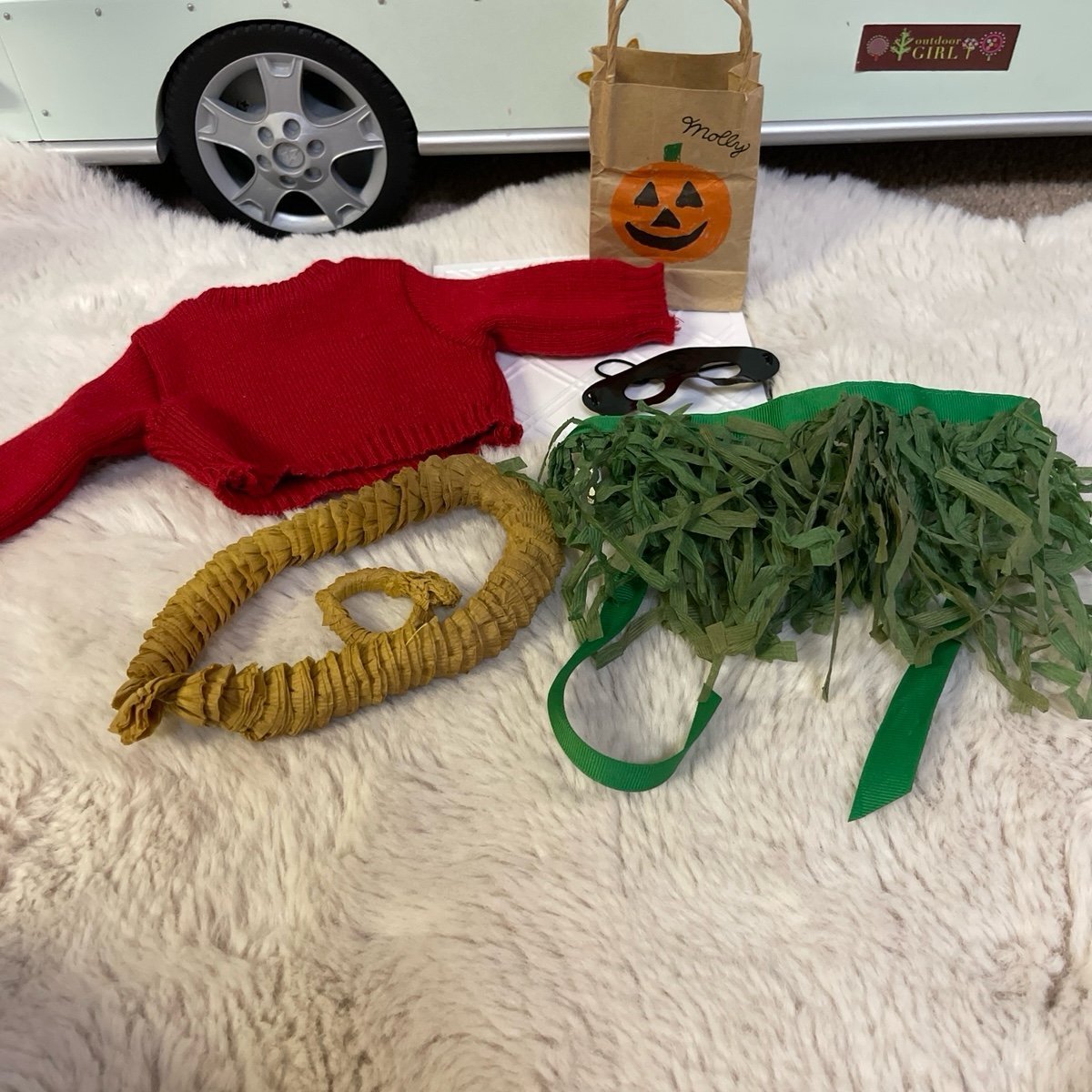 Pleasant Company Molly Halloween Outfit