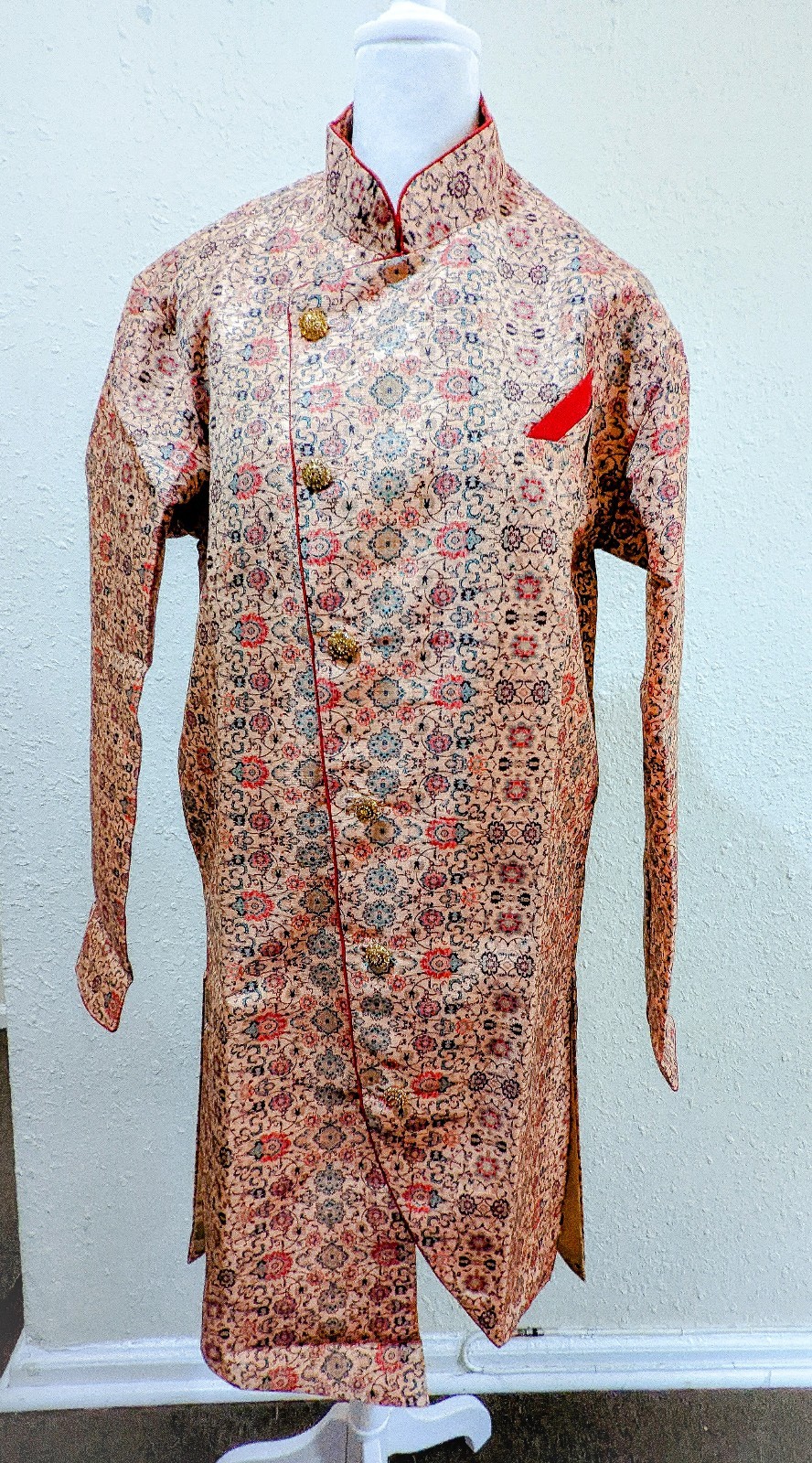 Men Wedding Sherwani Comes with pants. Size: 36 and 38