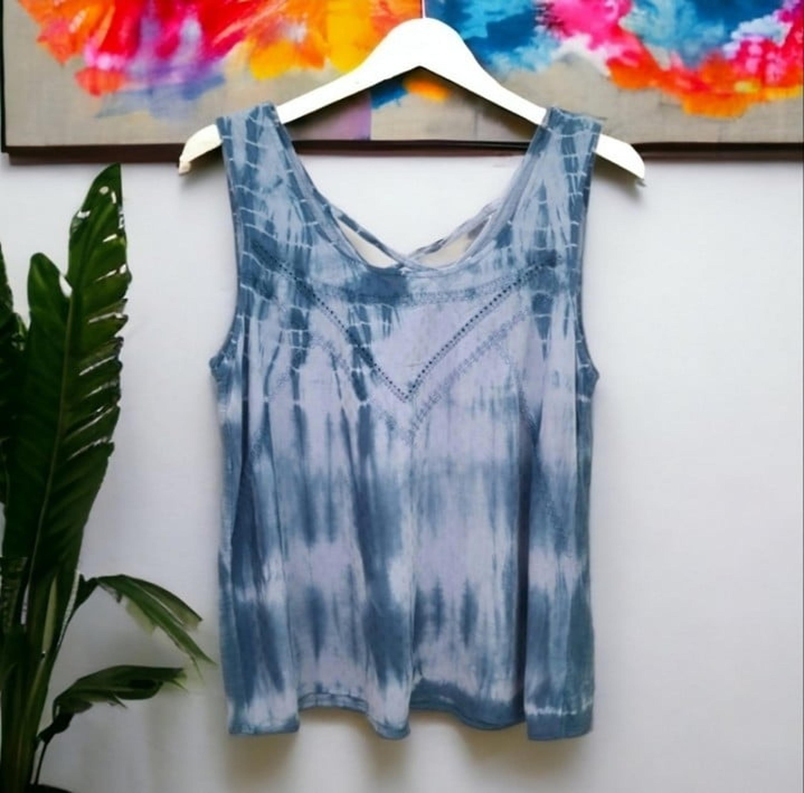 Vintage American Blues Women's Blue Tie Dye V-Neck Tank Top Size XL