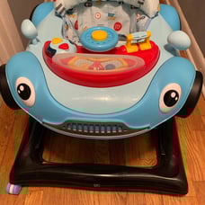 Baby play sitter