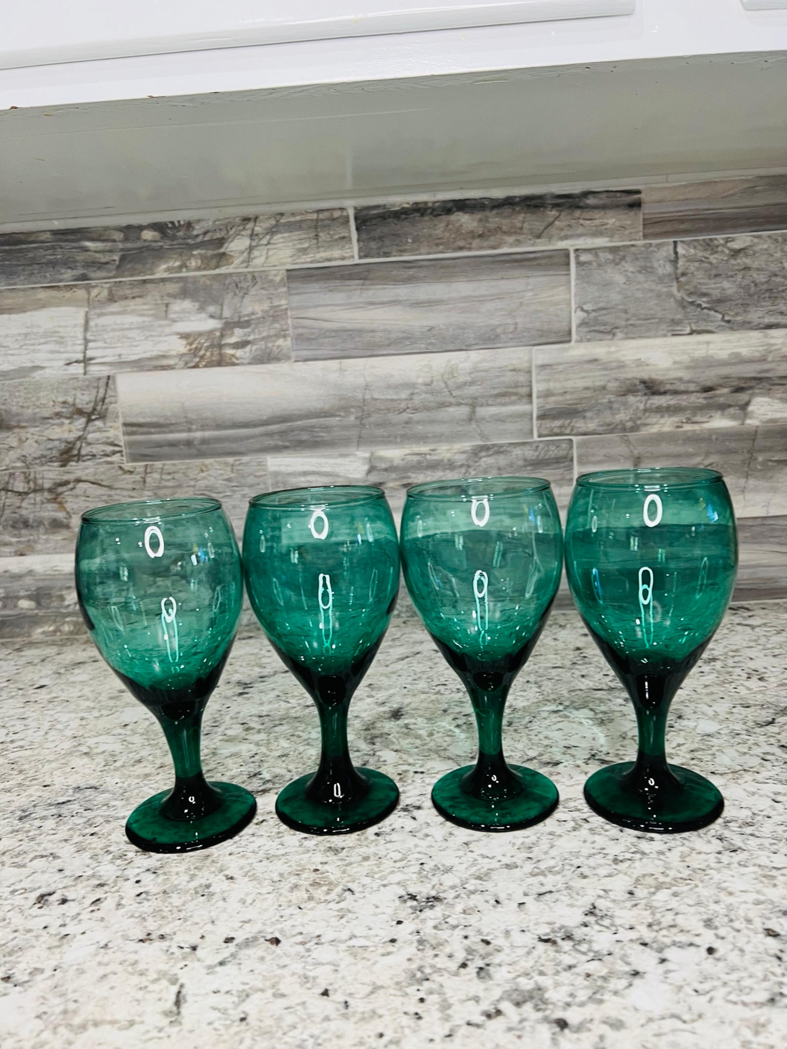 LIBBEY GREEN JUNIPER STEMMED WINE GLASSES SET OF 4
