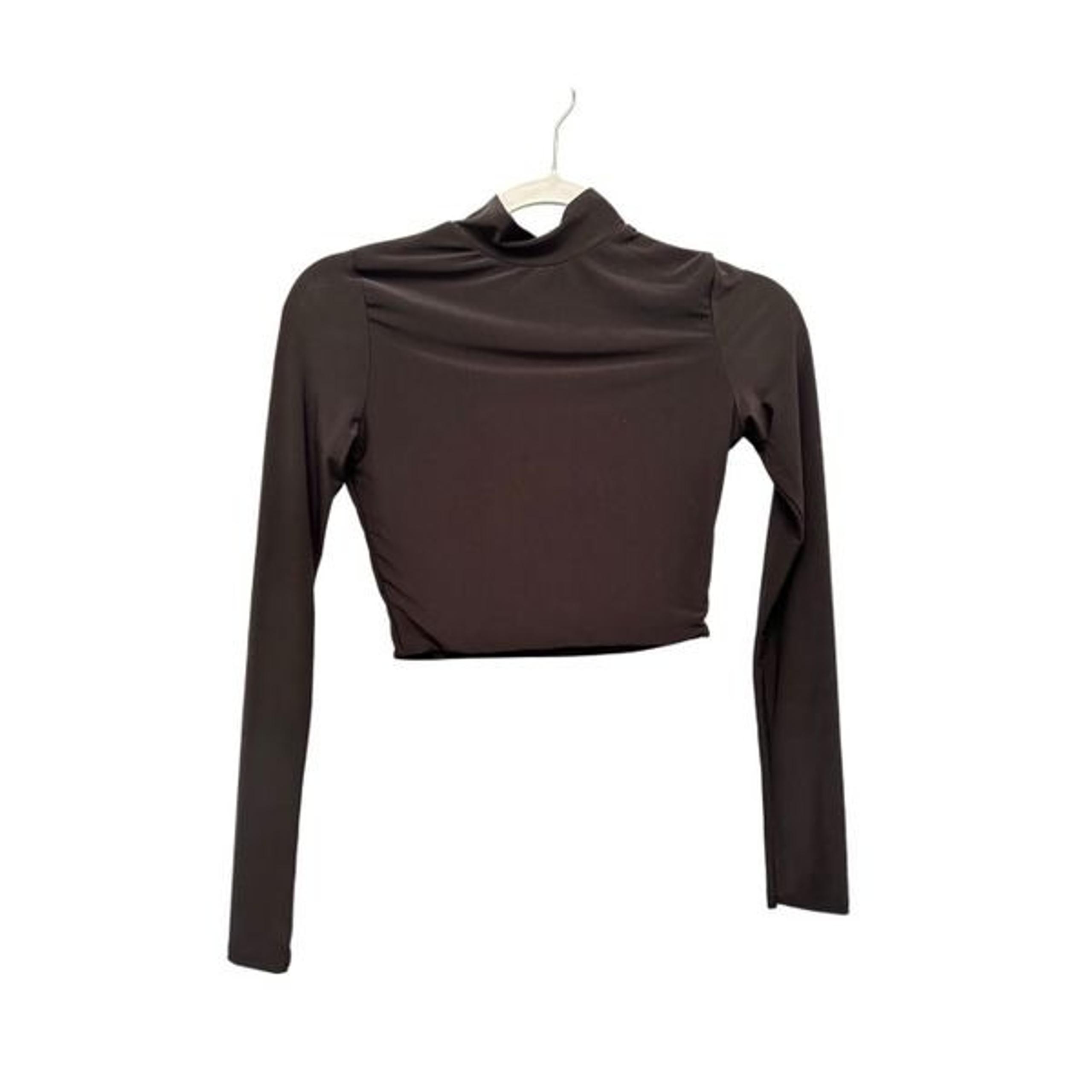 PrettyLittleThing High Neck Long Sleeve Halter/Crop Top