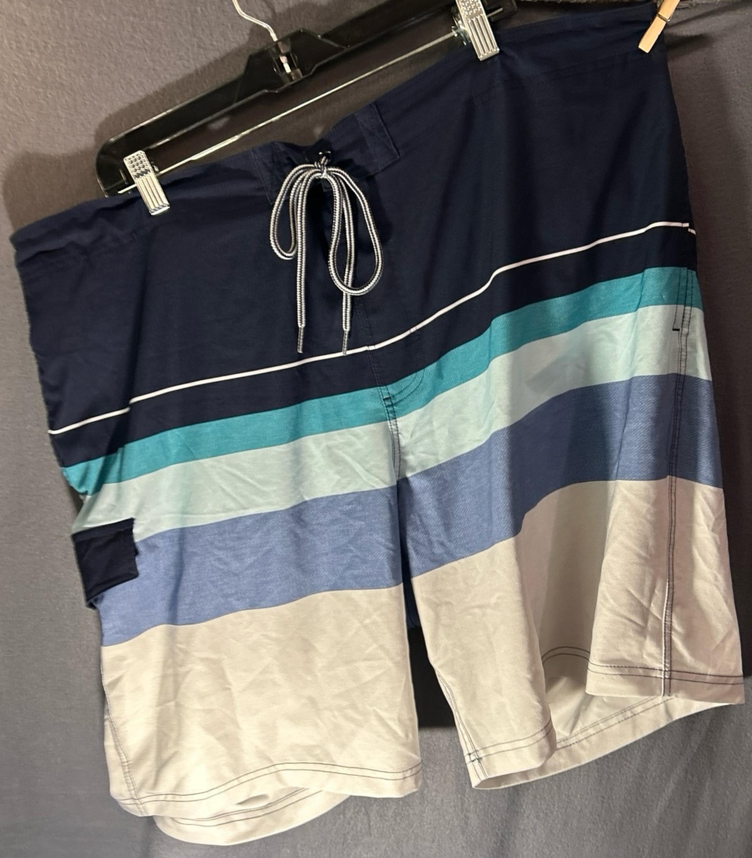 MENS 3XL BLUE AND WHITE STRIPED SWIMMING SHORTS. GEORGE