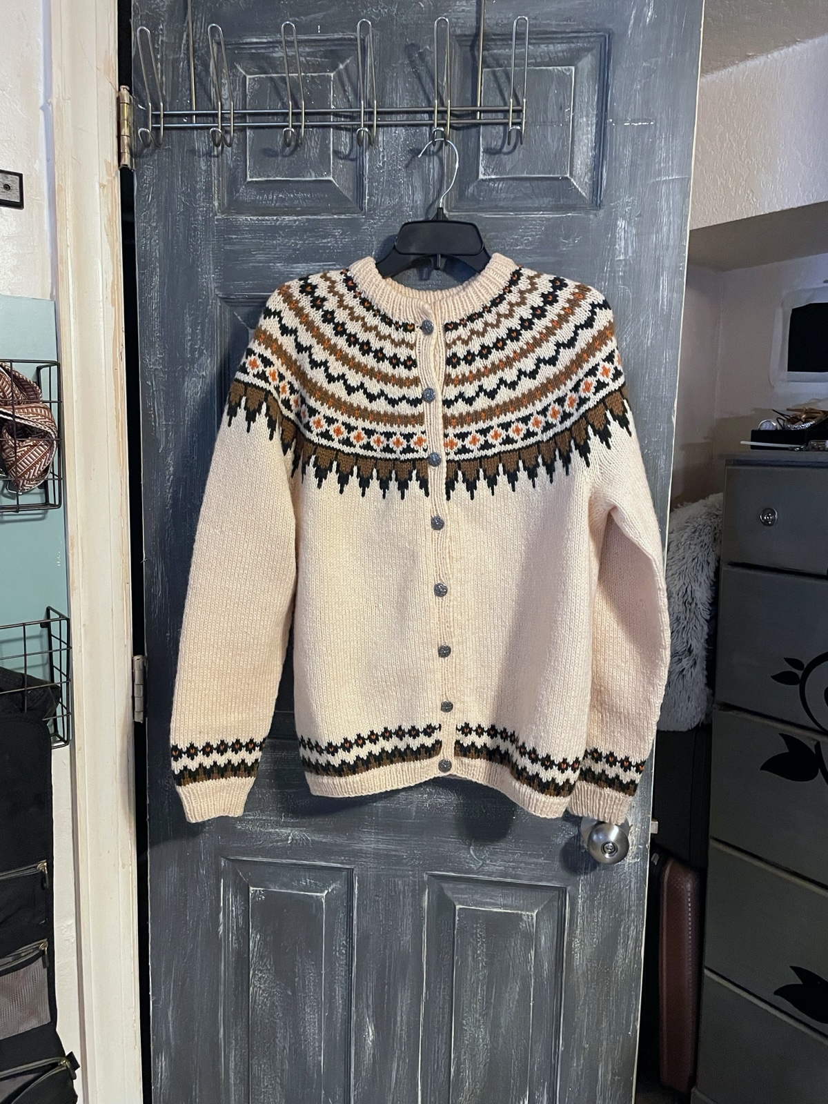 Norwegian Saga Vintage Hand knit Pure Wool Sweater Medium/ Large