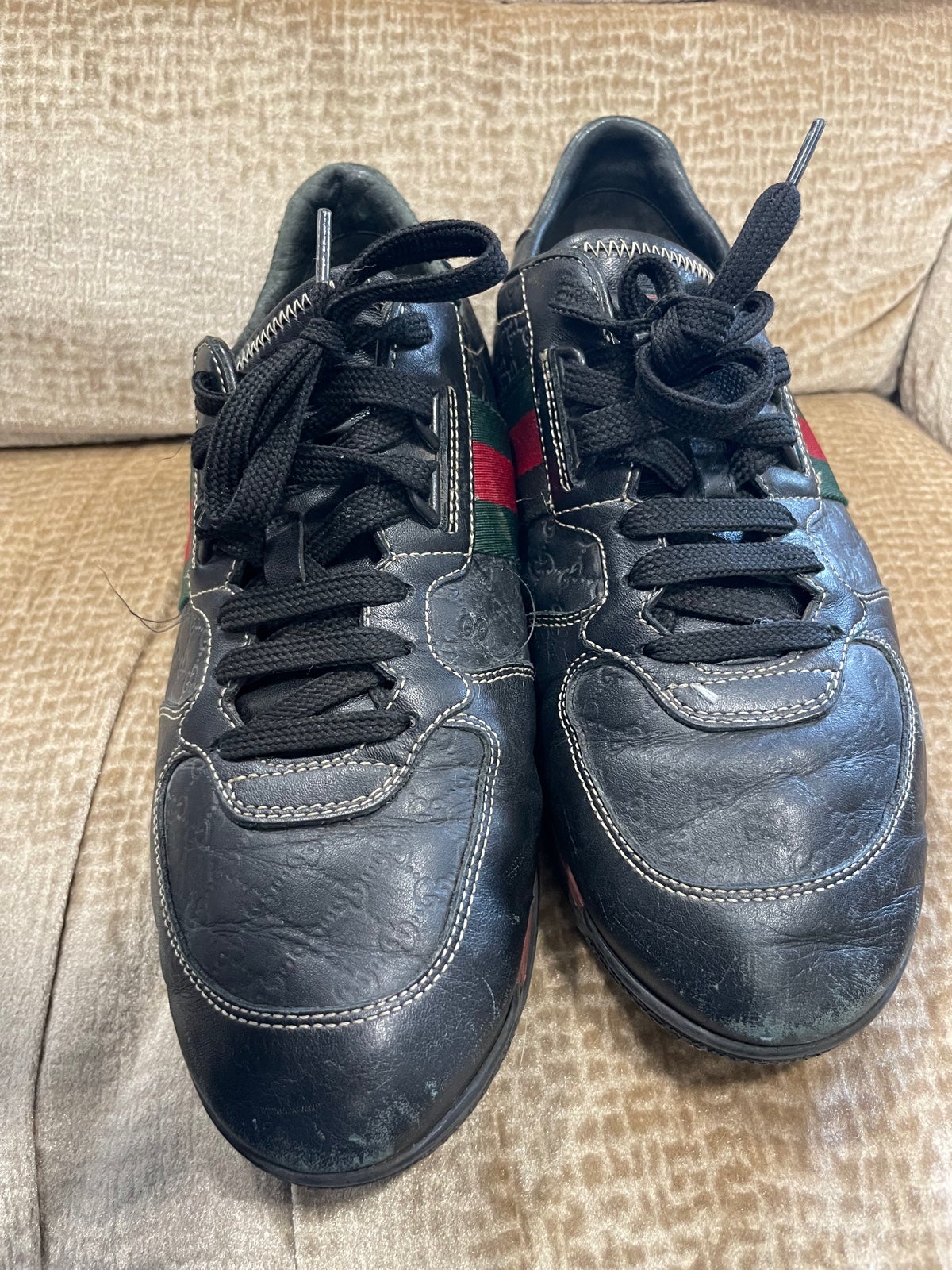 Gucci black GG leather shoe size 41