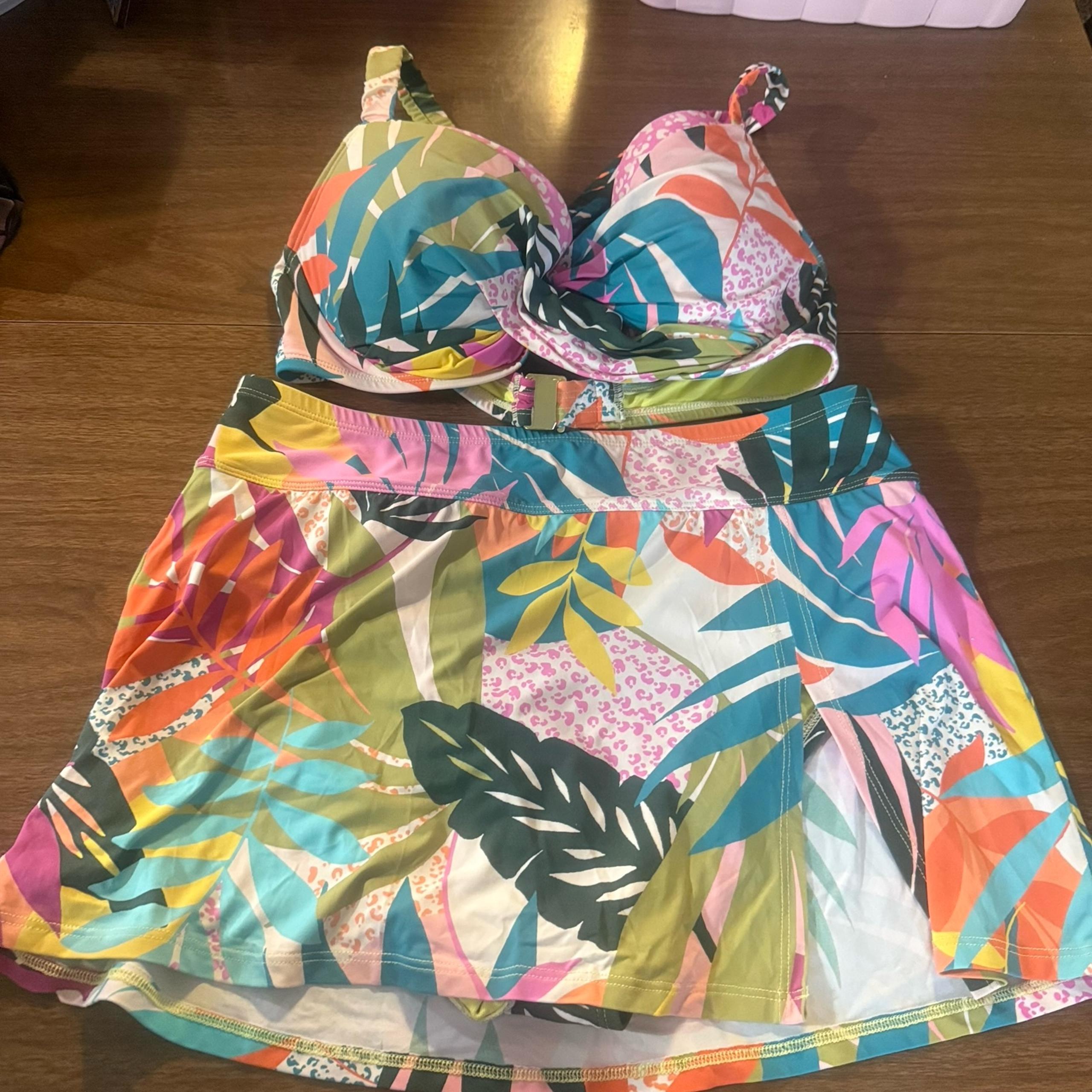 BLEU Rod Beattie bikini swim size 6 34D