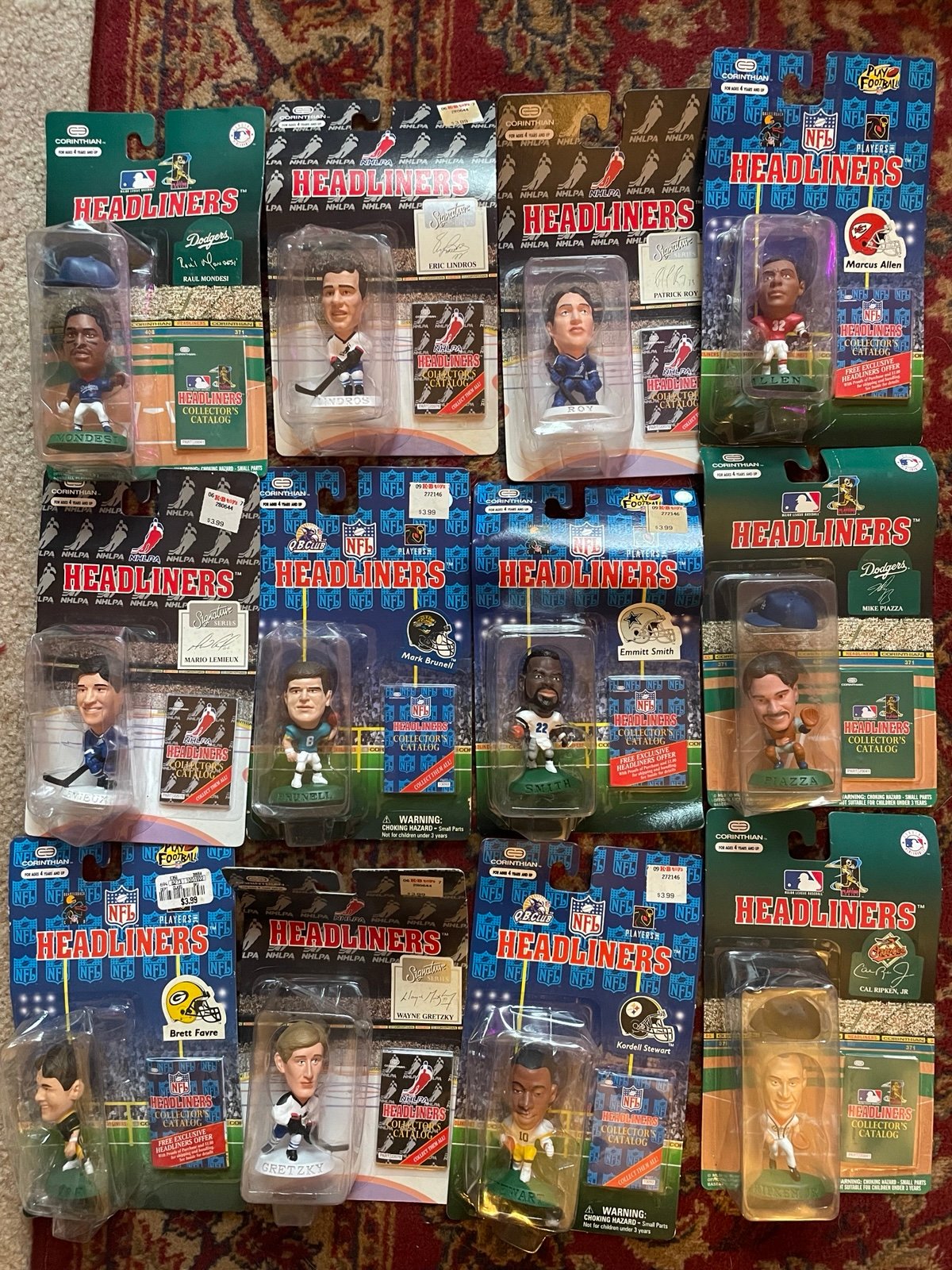 Sports Headliners Figure Lot – NFL / MLB / NHL – 14 Figures – Brett Favre, Emmit