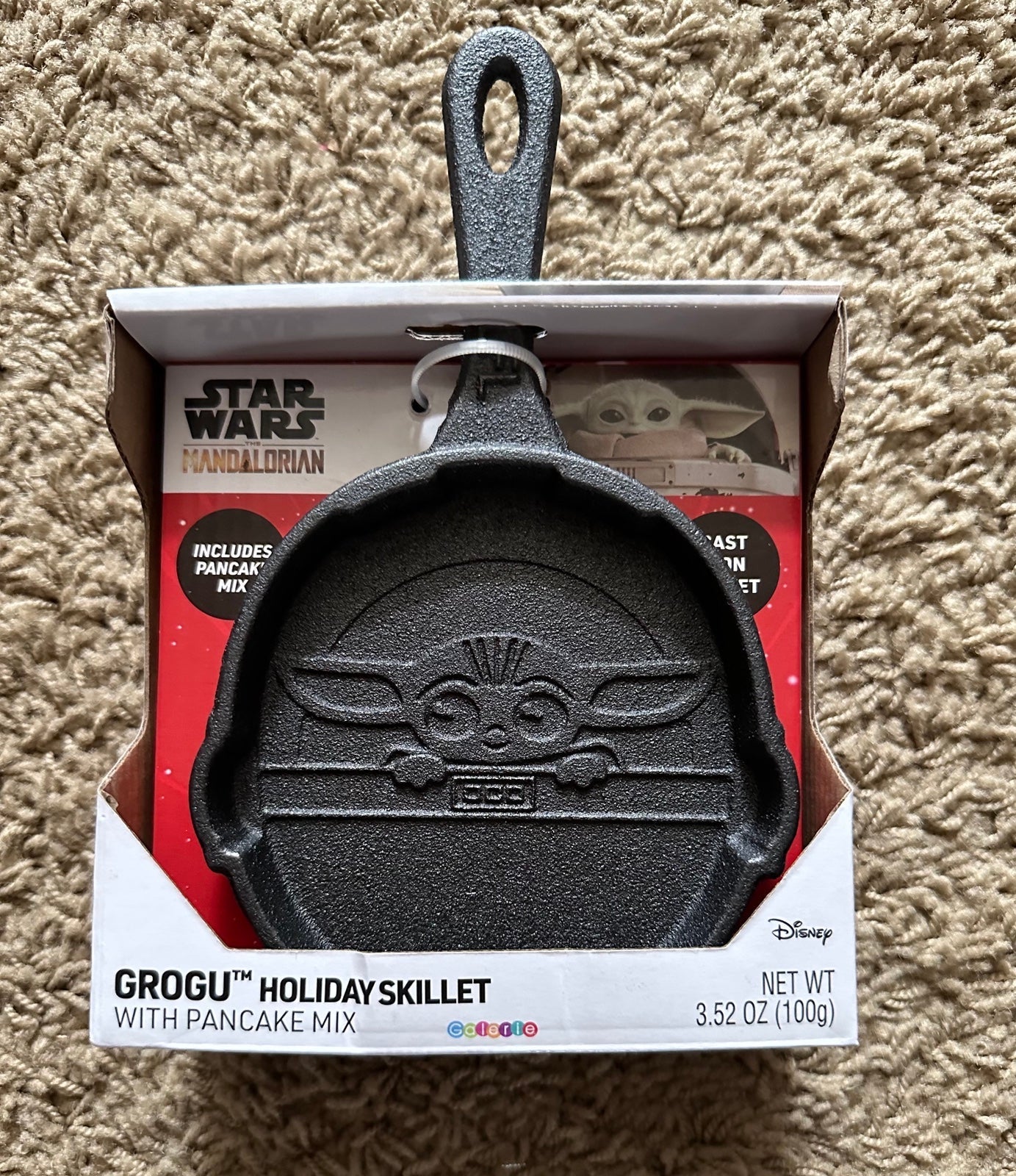 Grogu/Baby Yoda holiday skillet