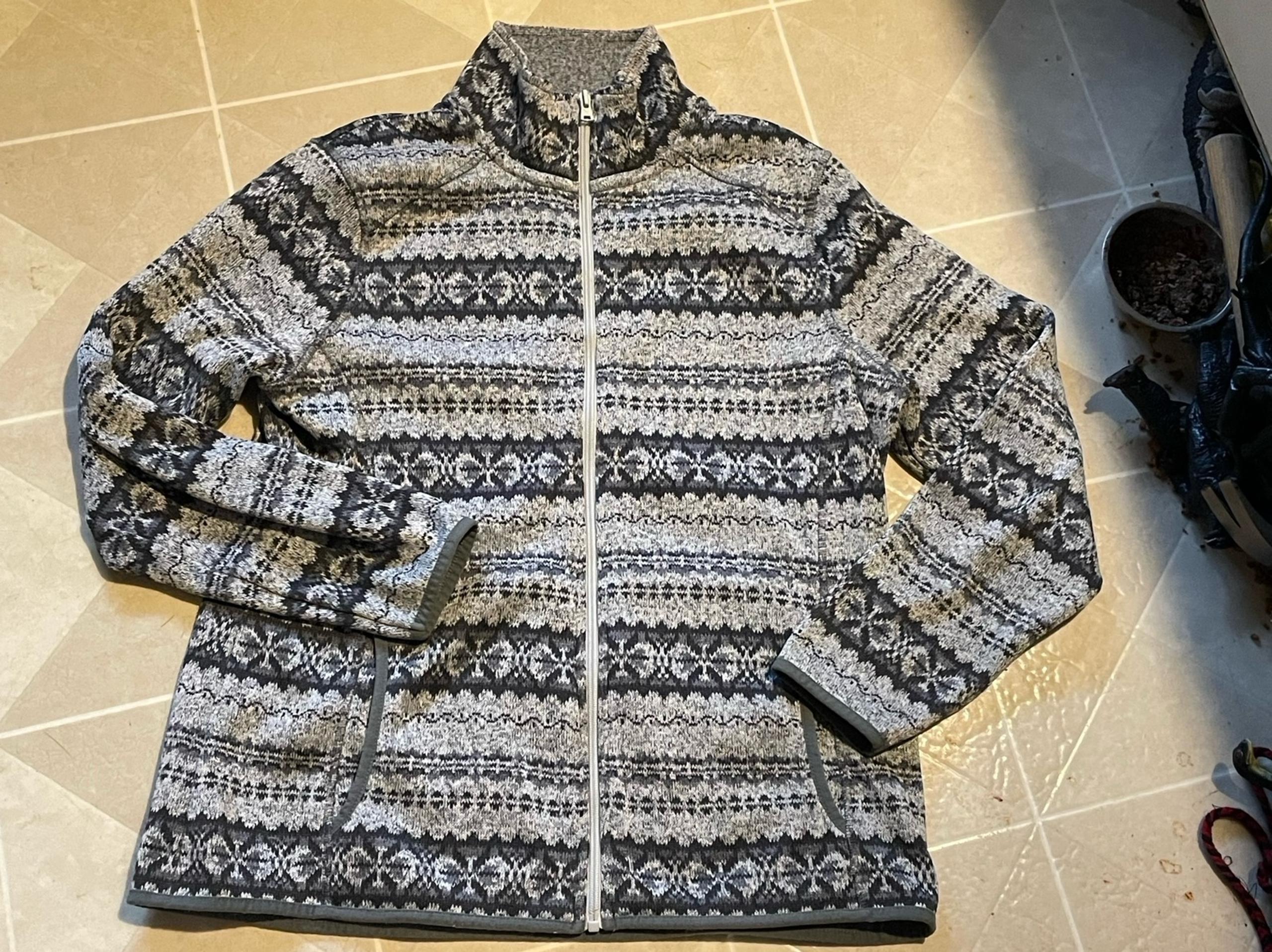 Eddie Bauer woman’s sz XL zip front long sleeve jacket- sharp looking Nice!