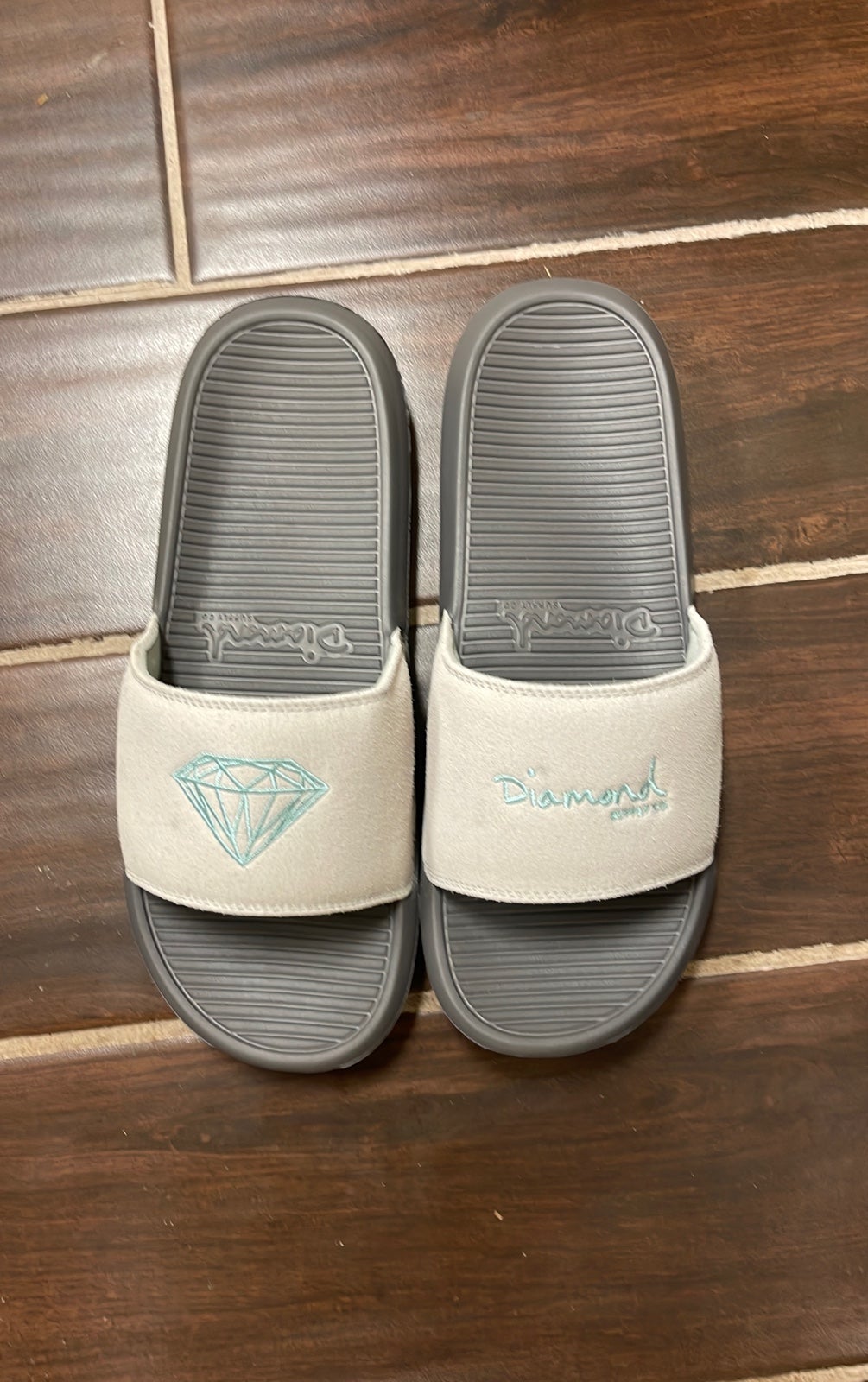 Diamond Supply Co Slides