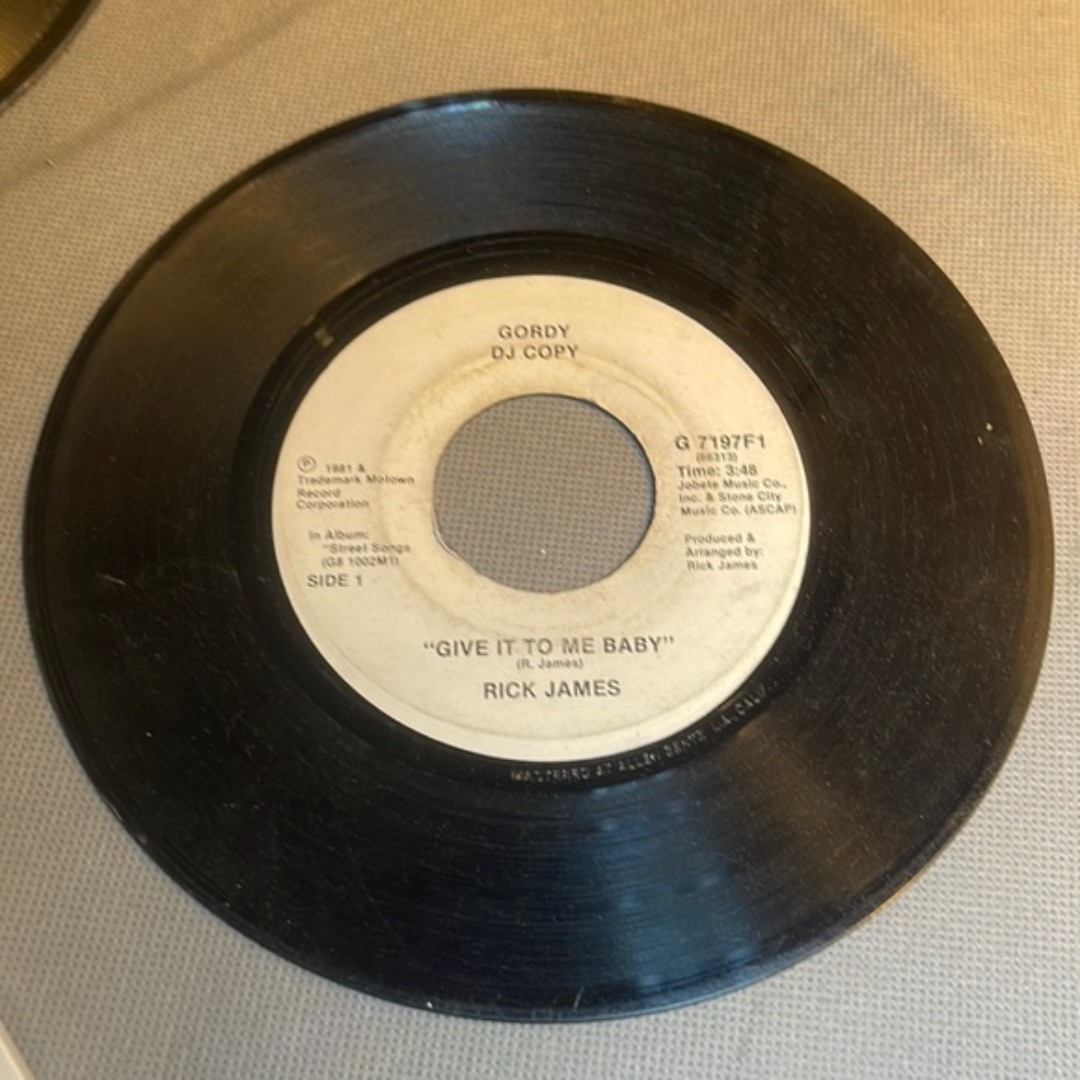 Vintage 1981 Rick James DJ Copy Give It To Me Baby Gordy No Sleeve White Label