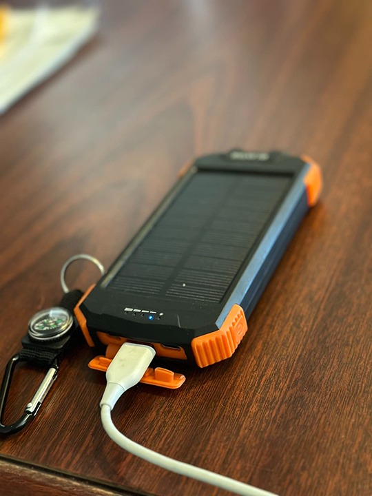 Solar Charger Power Bank, 10,000mAh Portable Wireless Charger with USB Cord