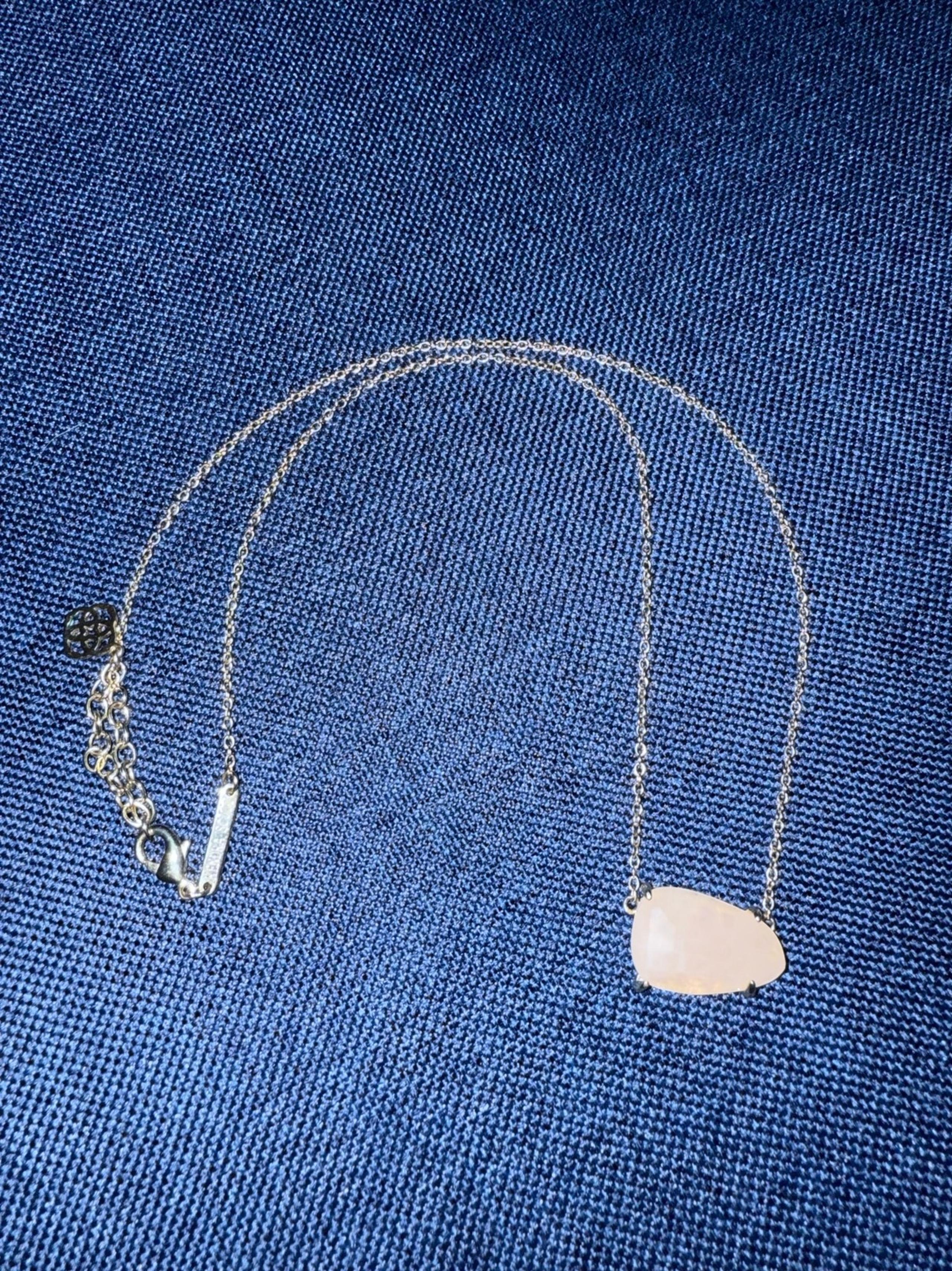 Kendra Scott Rose Quartz & Gold Pendant Necklace