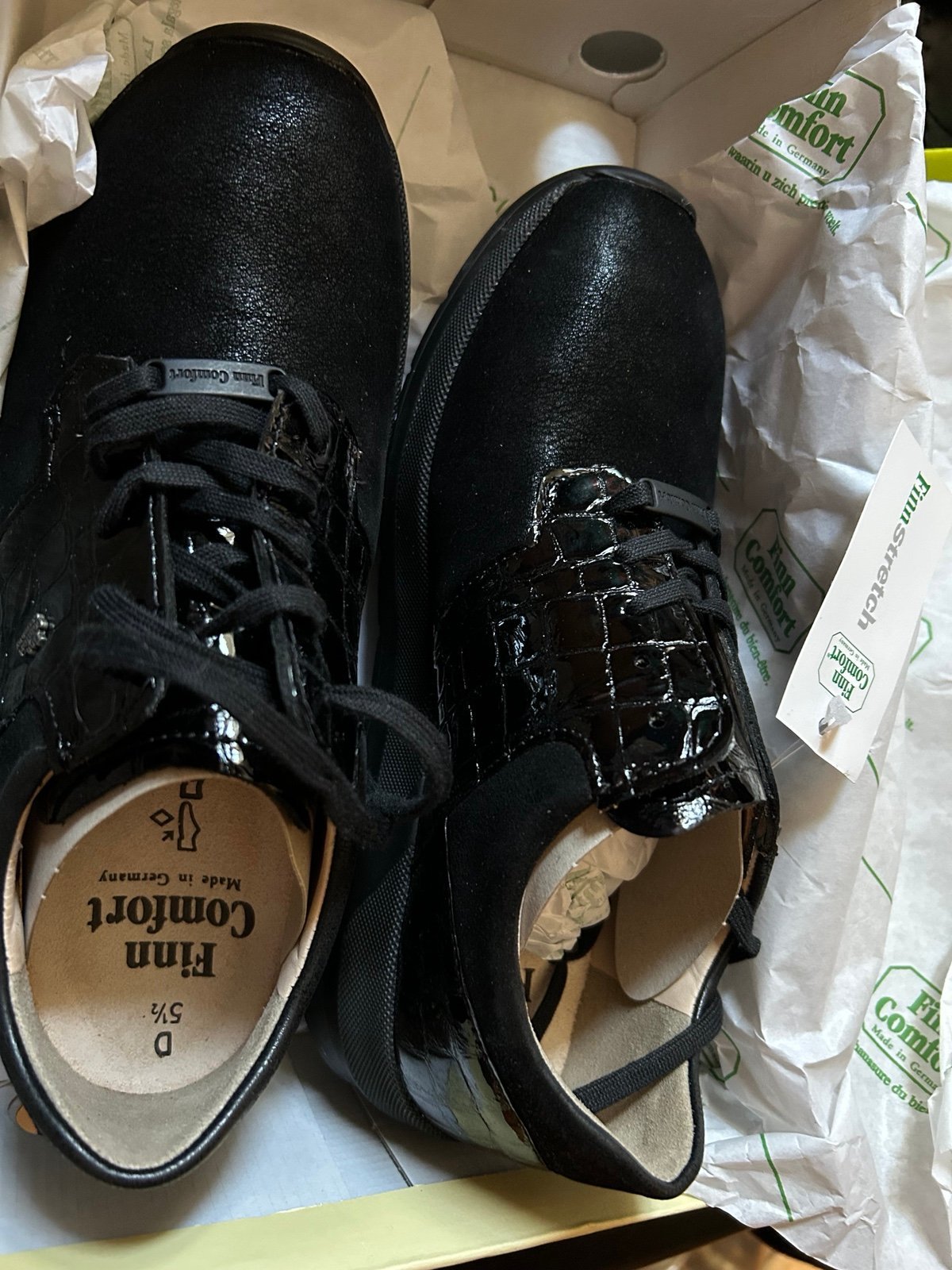 Finn Comfort NWT Womans Shoes