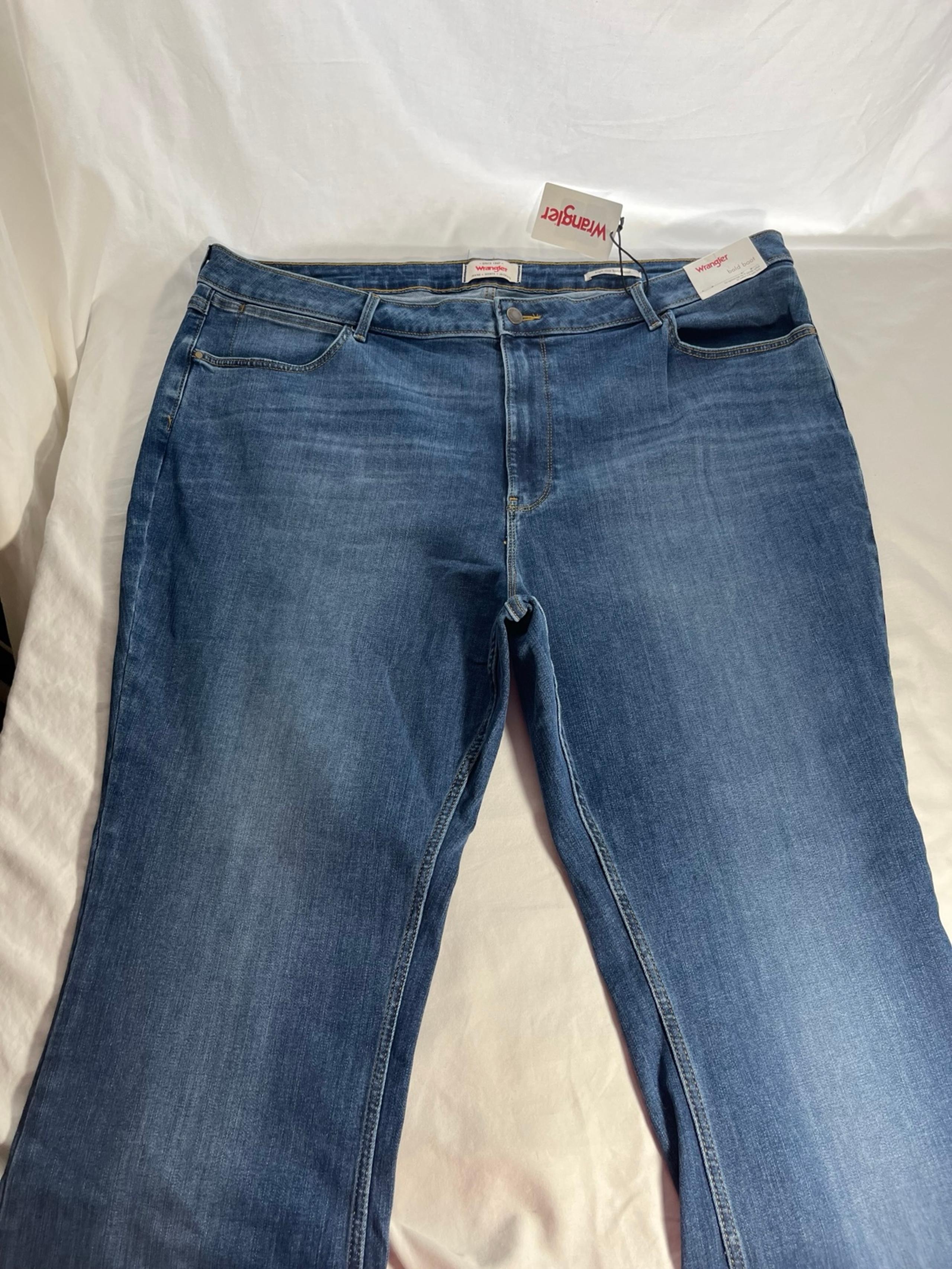 Jeans Women's Size 34L high rise bold boot NWT 4 Pockets - Wrangler