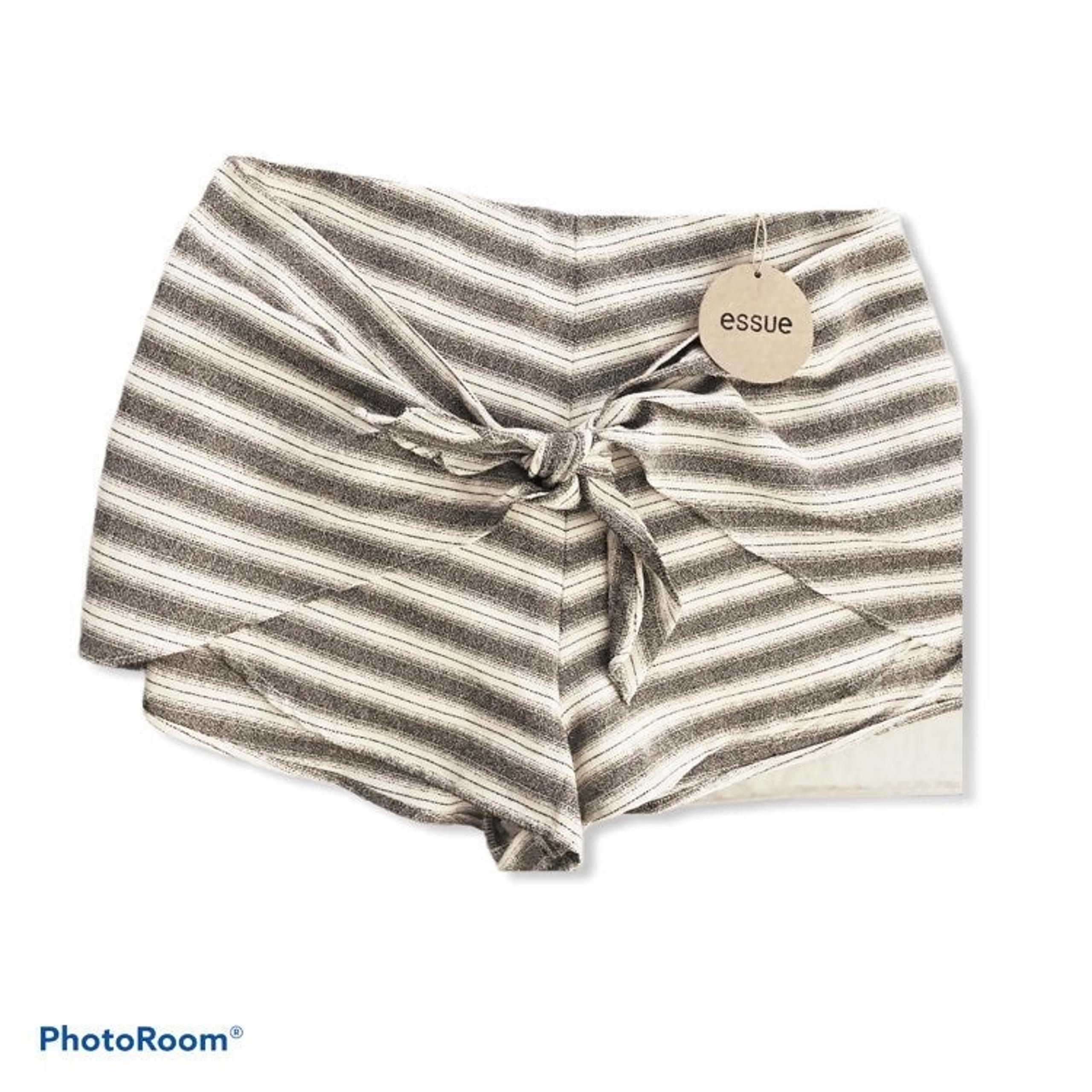 NWT Essue High waist tie shorts - Vici Enterprises
