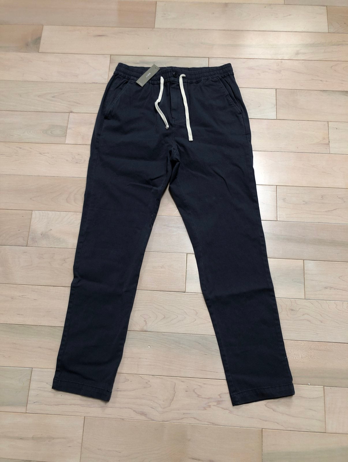 79 J.Crew pull on joggers Pants small