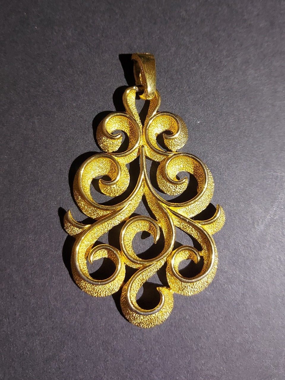 70s Crown Trifari Swirl Pendant Gold Tone Vintage Textured Abstract Modernist.
