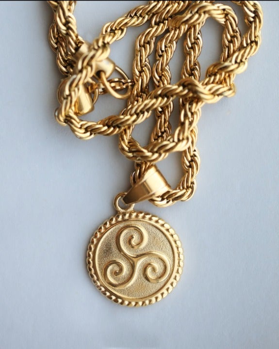 Men's Jewelry Triskelion Gold 18K Necklace