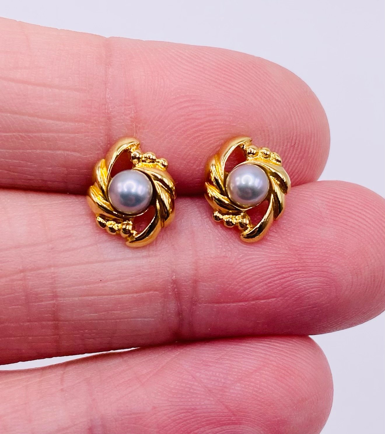Vintage Gold Filled Freshwater Pearl Stud Earrings Light Gray Silvery