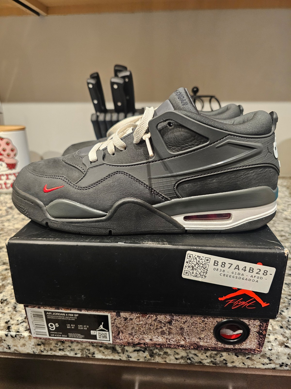 Jordan 4 NIGEL RM SP DRIVEWAY GREY VNDS SIZE 9.5