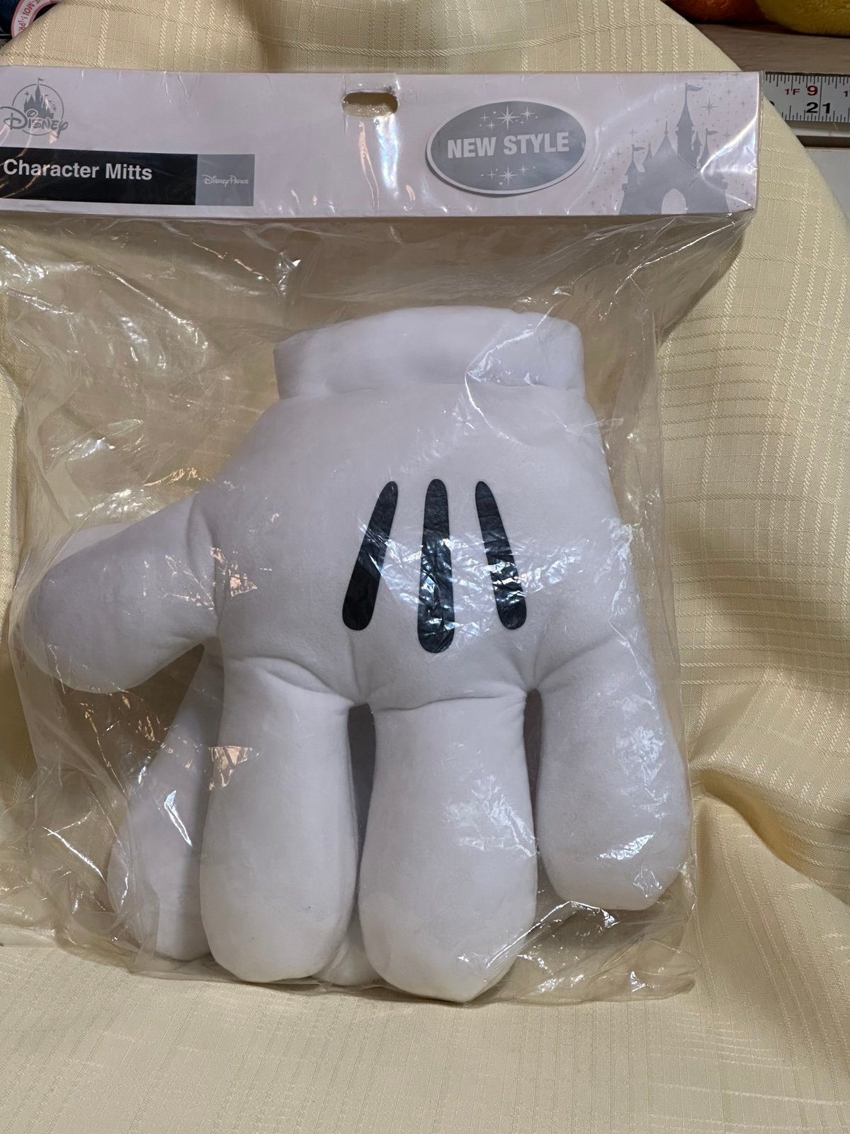 Disney Parks Mickey Mouse Character Mitts