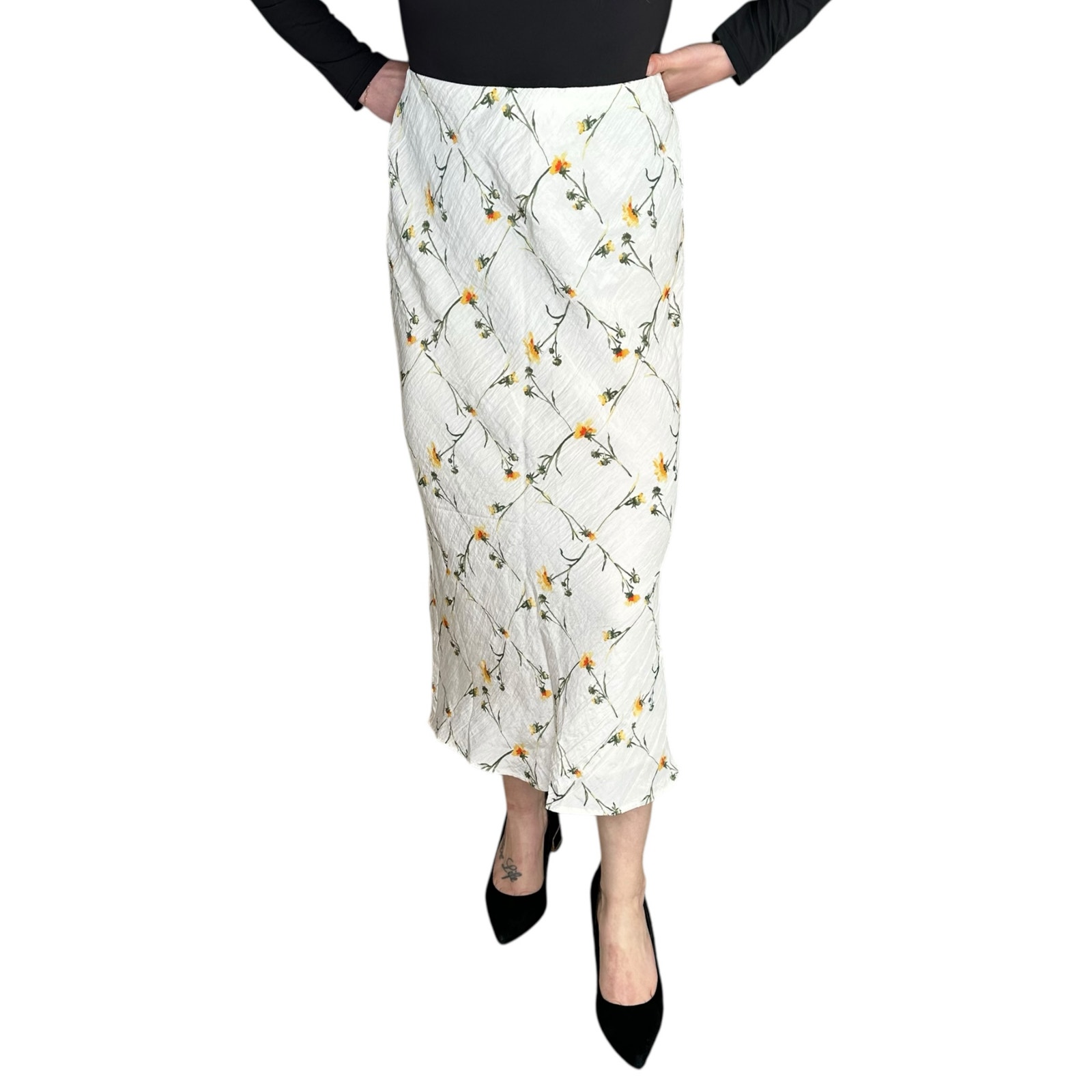 ABERCROMBIE & FITCH Cream Floral Satin Midi Skirt Slip Women's Size Small Petite