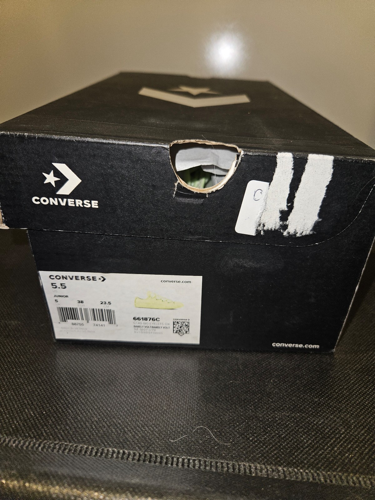 Converse Girls size 5.5