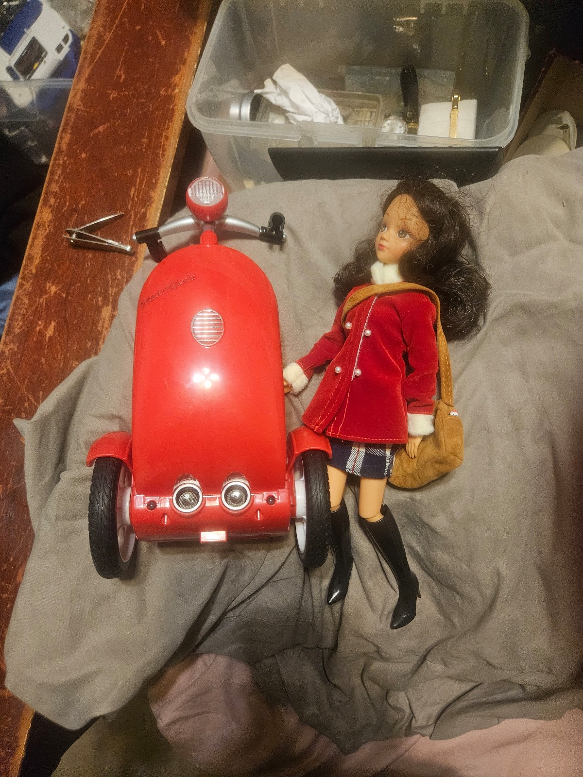 SMARTGURLZ CODING YELLOW SIGGY SEGWAY ROBOT W MARIA DOLL FOR GIRLS STEm