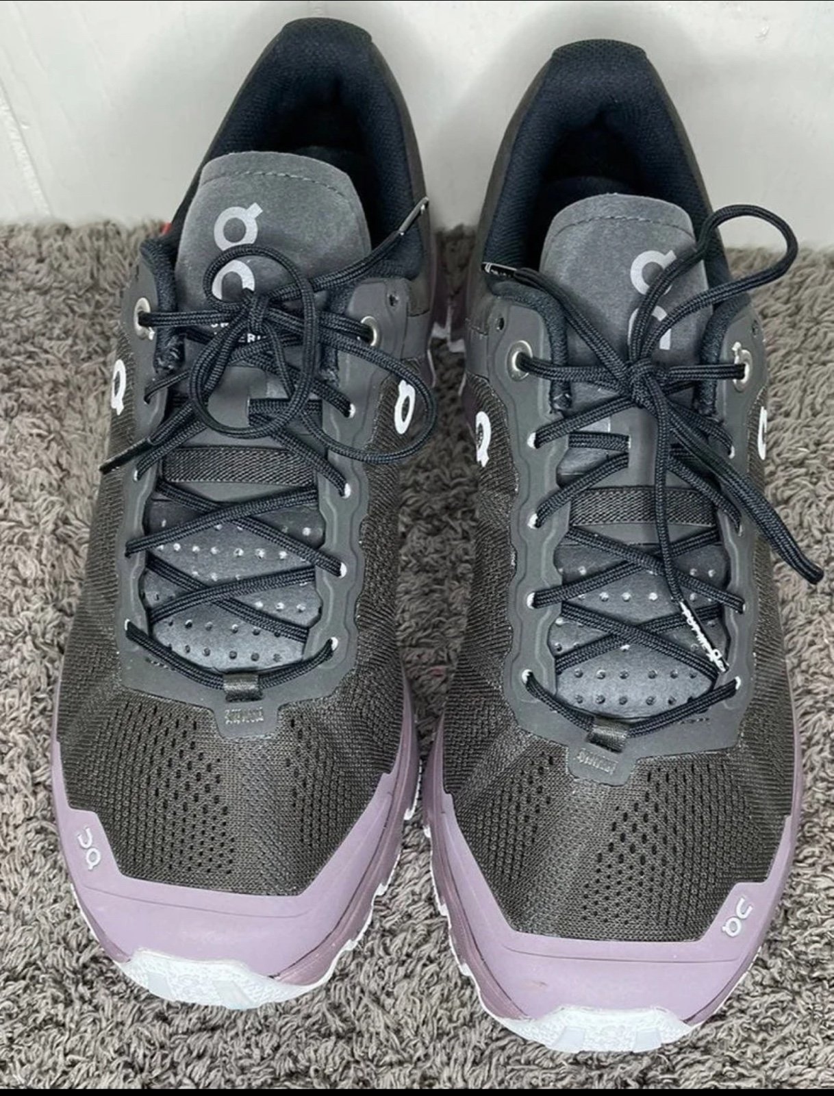 ON CLOUD VENTURE SNEAKERS WOMEN SIZE 8