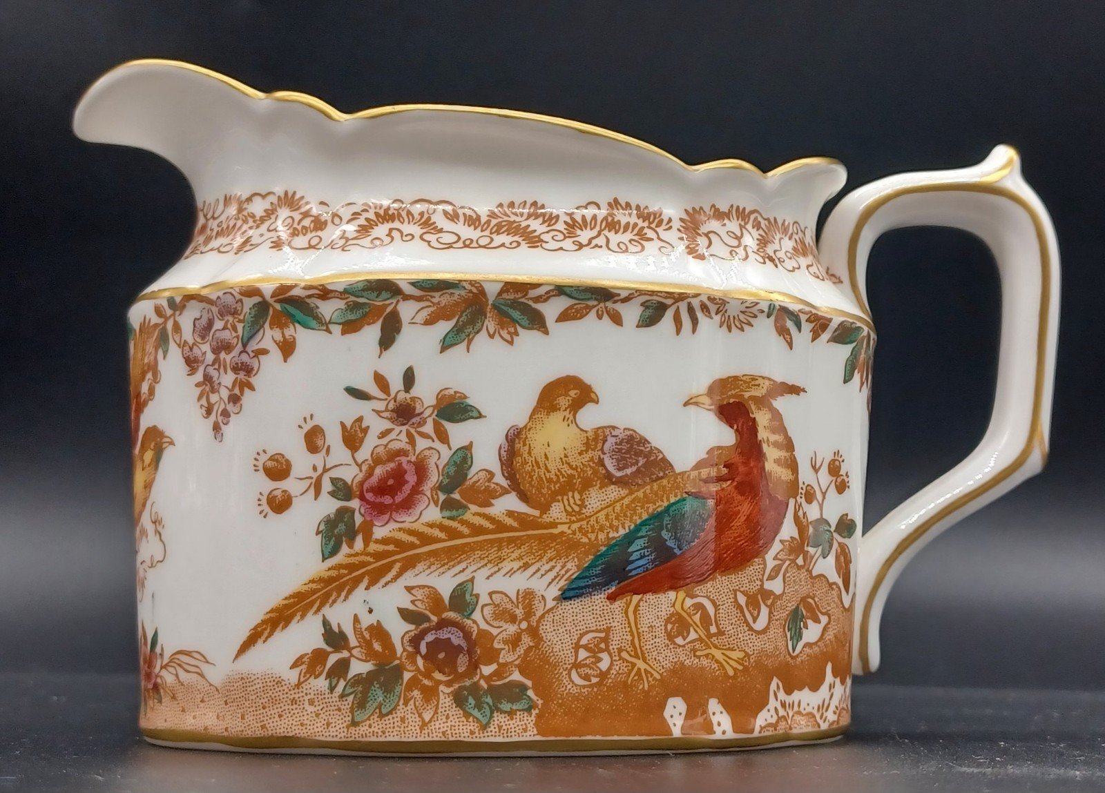 Royal Crown Derby Olde Avesbury creamer Fine Bone China