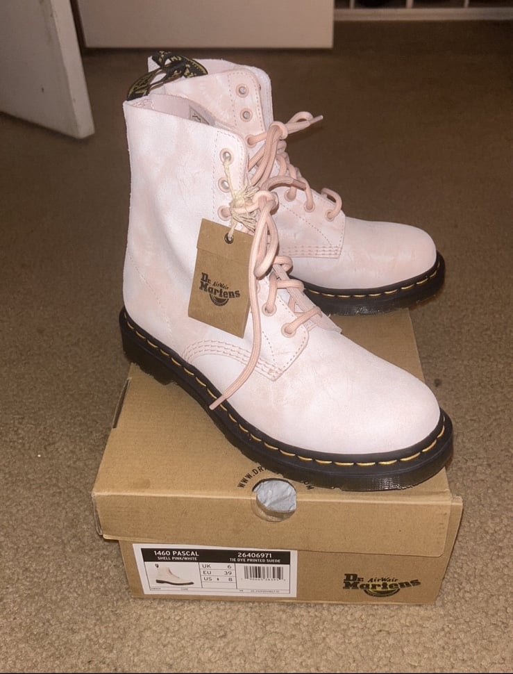 Dr. Martens Airwalk Suede boots
