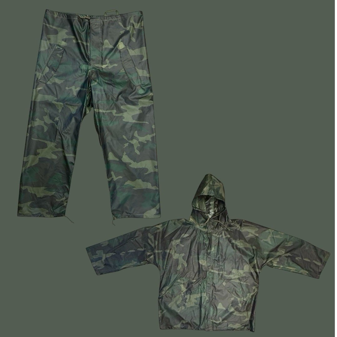 USGI Parka Wet Weather Large 2 Piece Set Runs Big, Fits Large-XXXL New Old Stock