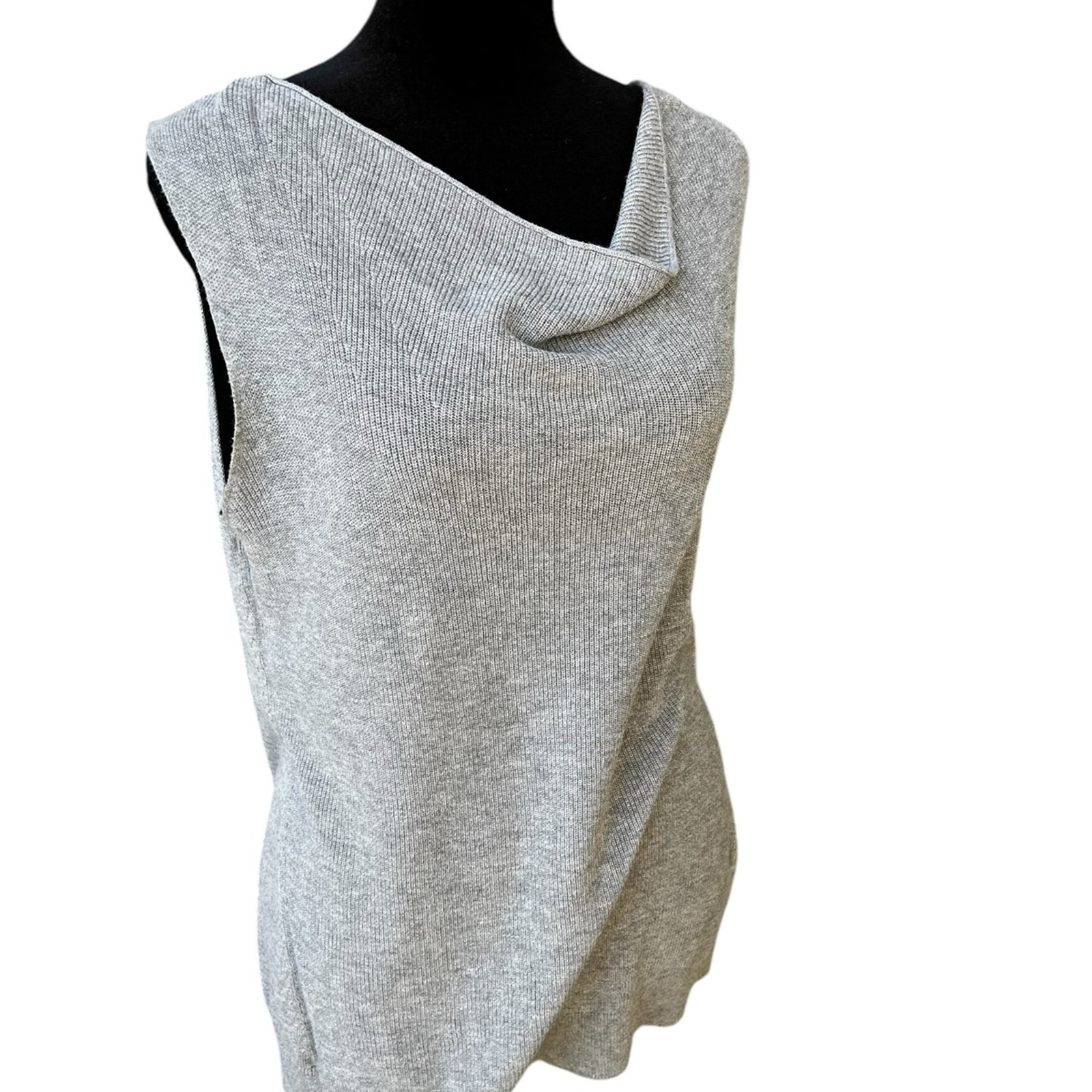 BANANA REPUBLIC women’s size M sleeveless gray sweater with cowl neck