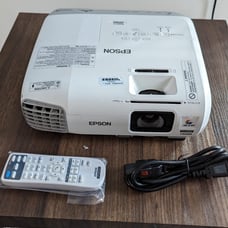 Epson projector powerlite 955WH (3200 Lumens)