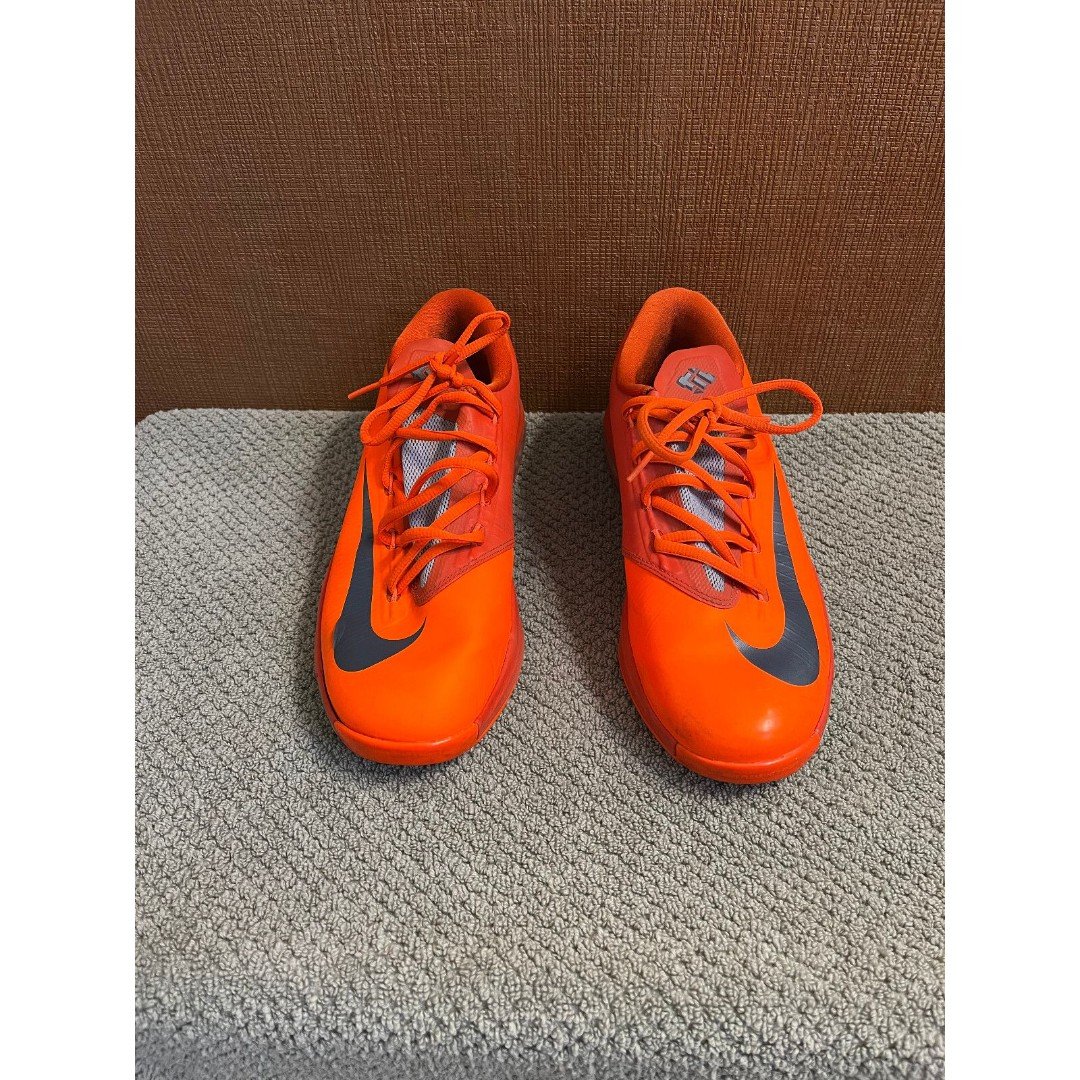 Nike Kevin Durant Basketball Sneakers Size 6.5Y 500477-800