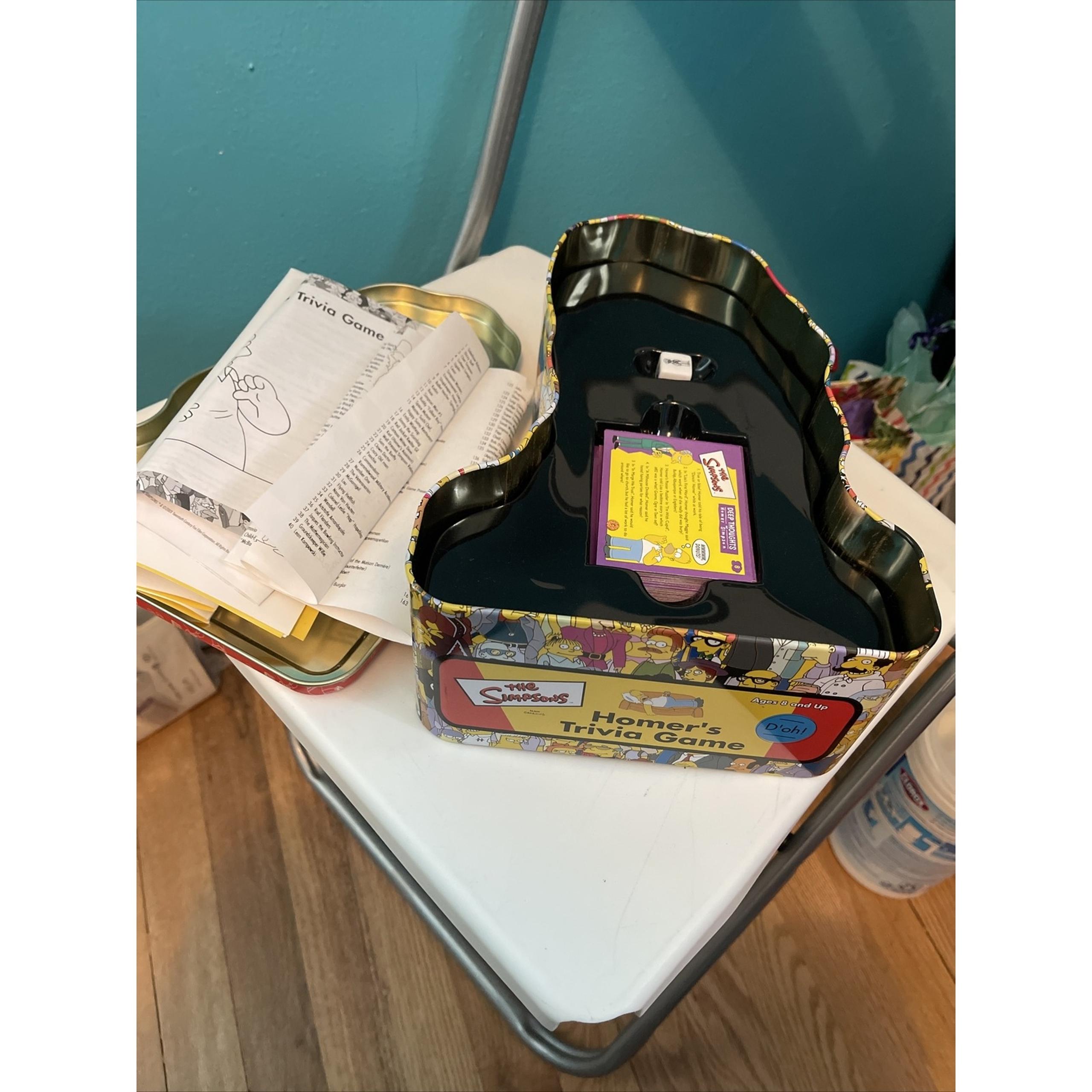 The Simpsons HOMER'S TRIVIA GAME In Collectible Tin Complete With Poster