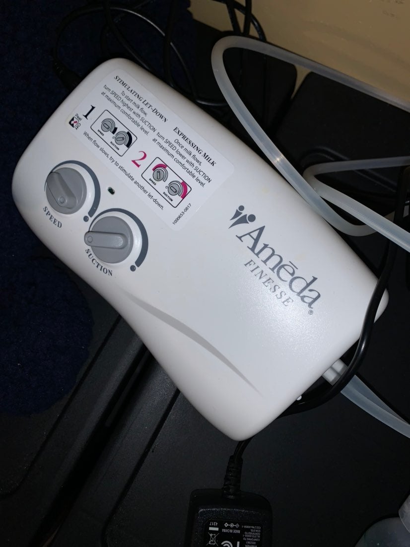 AMEDA DUAL BREAST PUMP