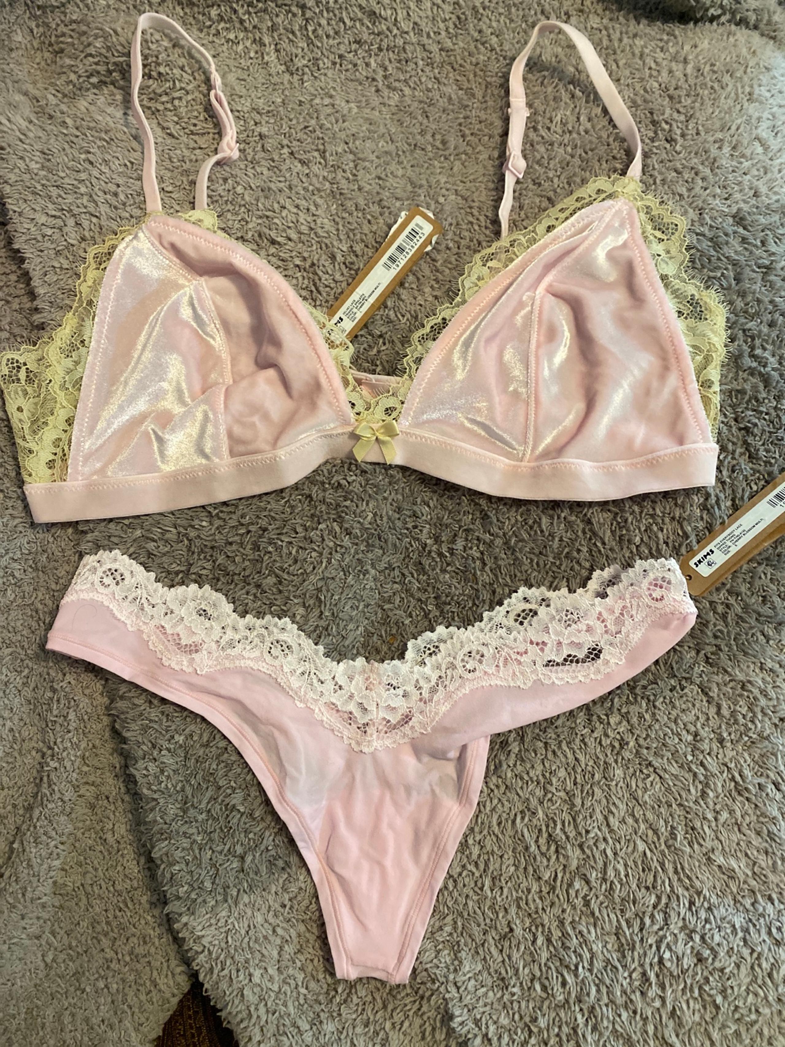 Skims set