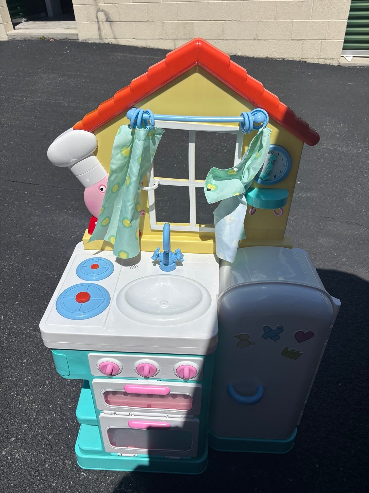 peppa pig large kitchen