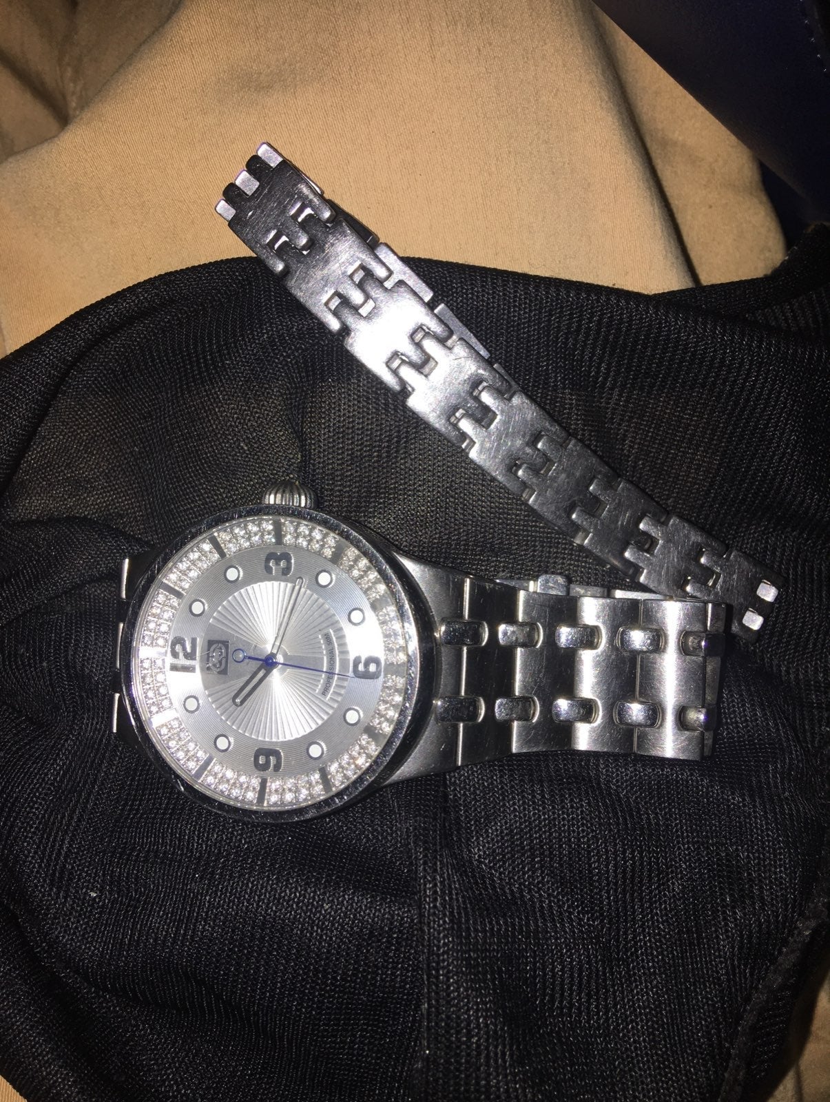 Braclet plus watch From Moody's Over 3,0