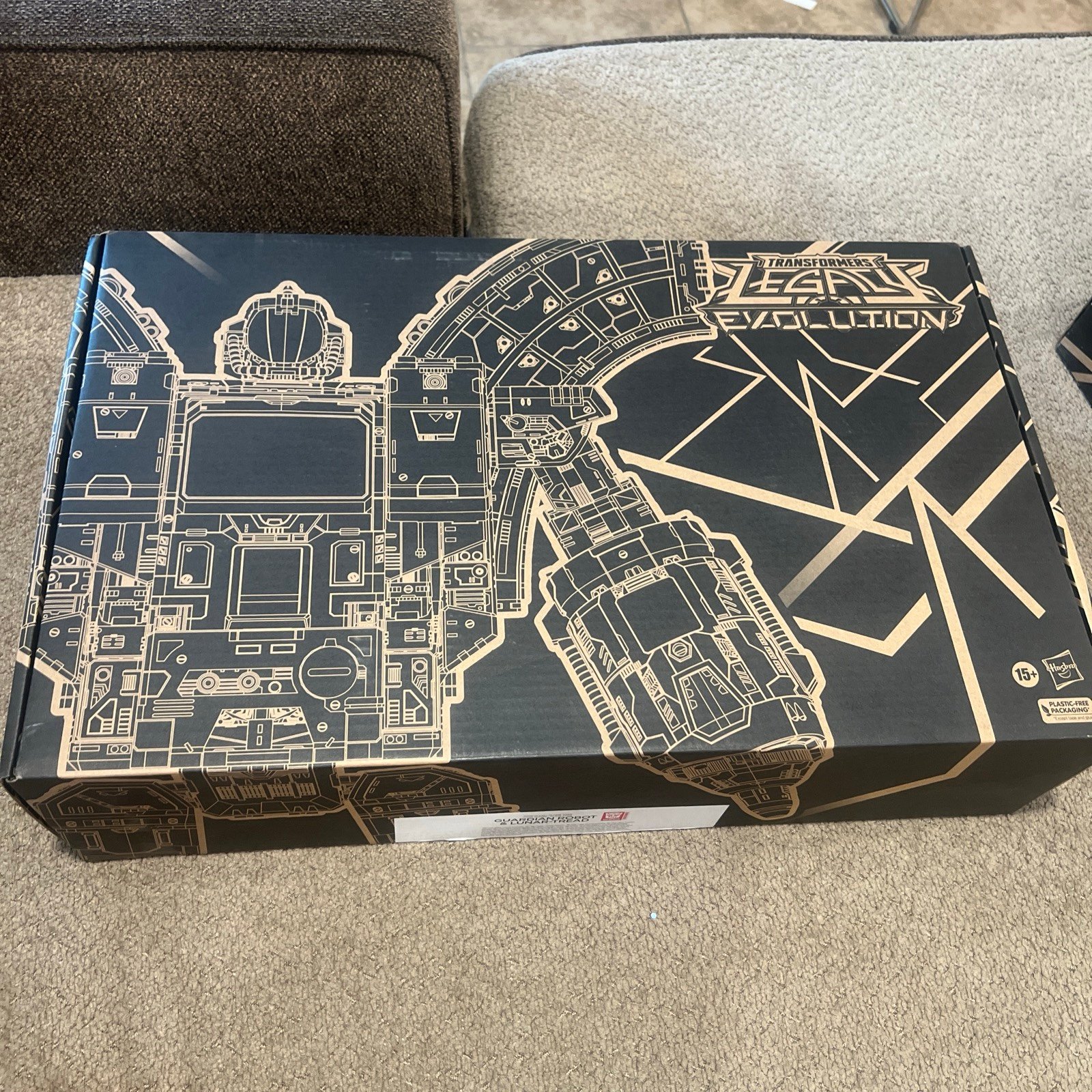Hasbro Transformers Legacy Evolution Guardian Robot & Lunar-Tread 24”