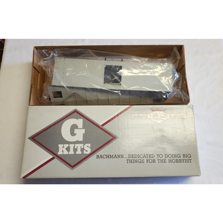 Bachmann 98902 Undecorated Wooden Refeer Kit W/ Trucks