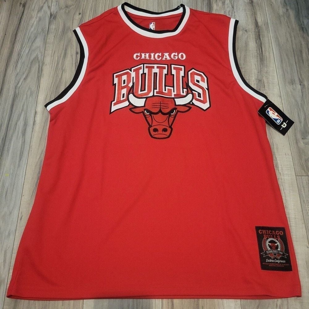 NBA Chicago Bull Jersey Mens XL Sleeveless Crewneck Red Black White Stitched